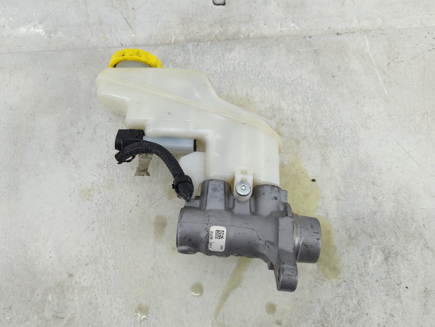 2022-2022 Nissan Sentra Brake Master Cylinder 1490573 - Oemusedautoparts1.com