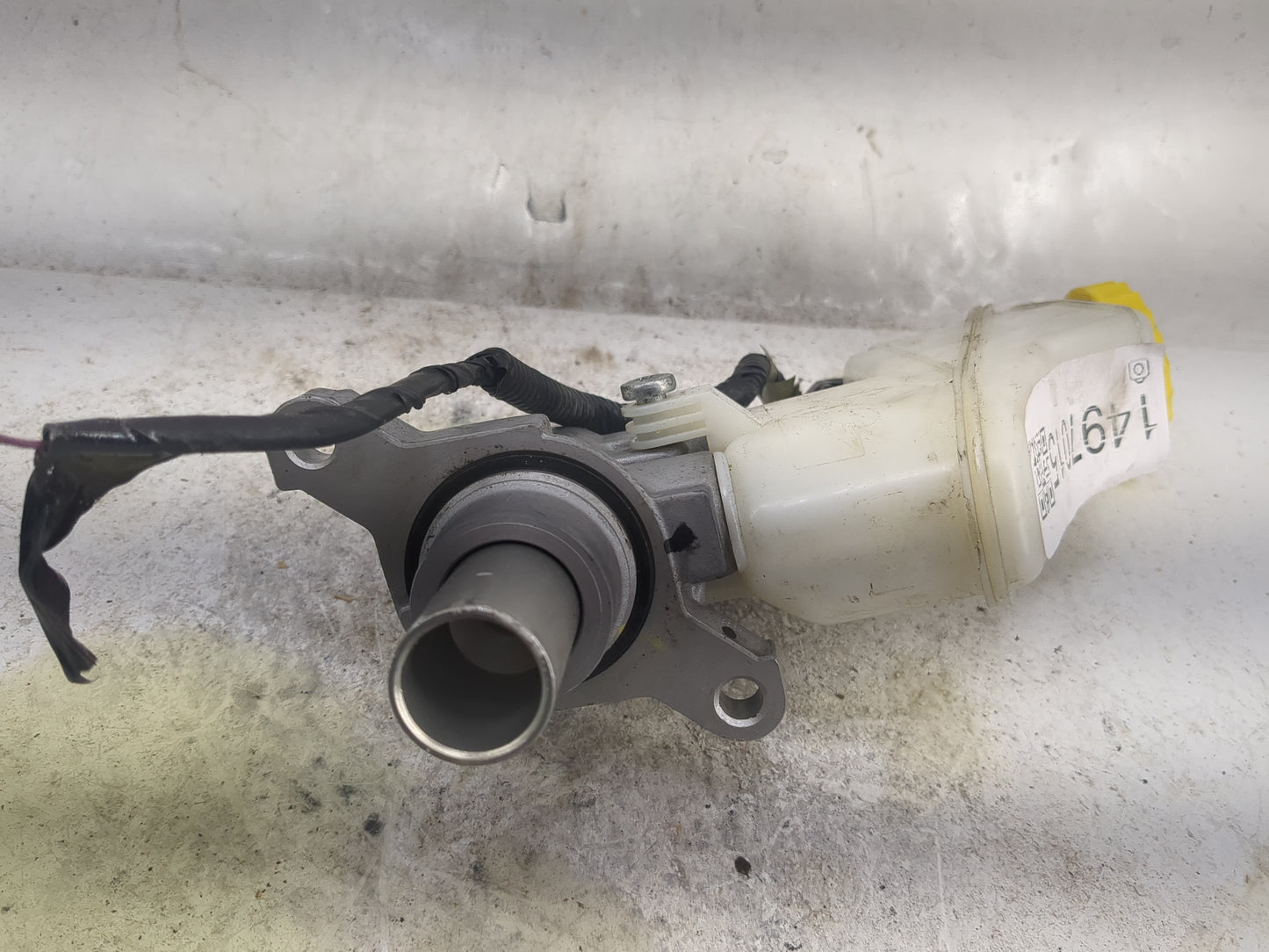 2022-2022 Nissan Sentra Brake Master Cylinder 1497015 - Oemusedautoparts1.com