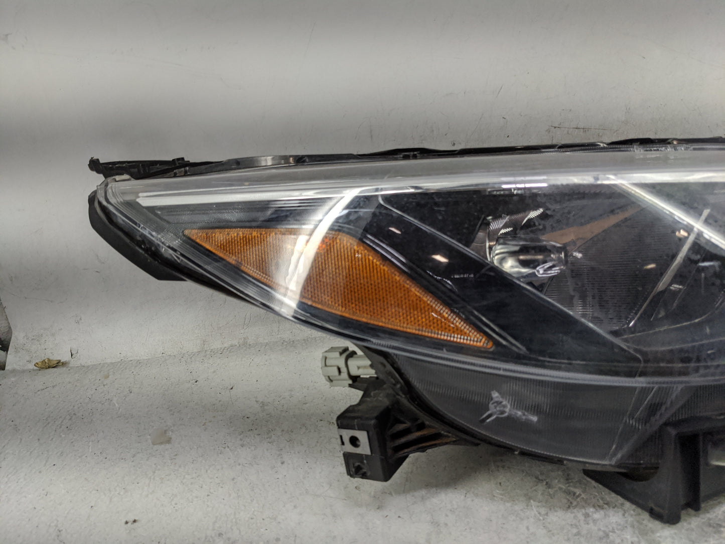 2024 Nissan Sentra Passenger Right Oem Head Light Headlight Lamp - Oemusedautoparts1.com