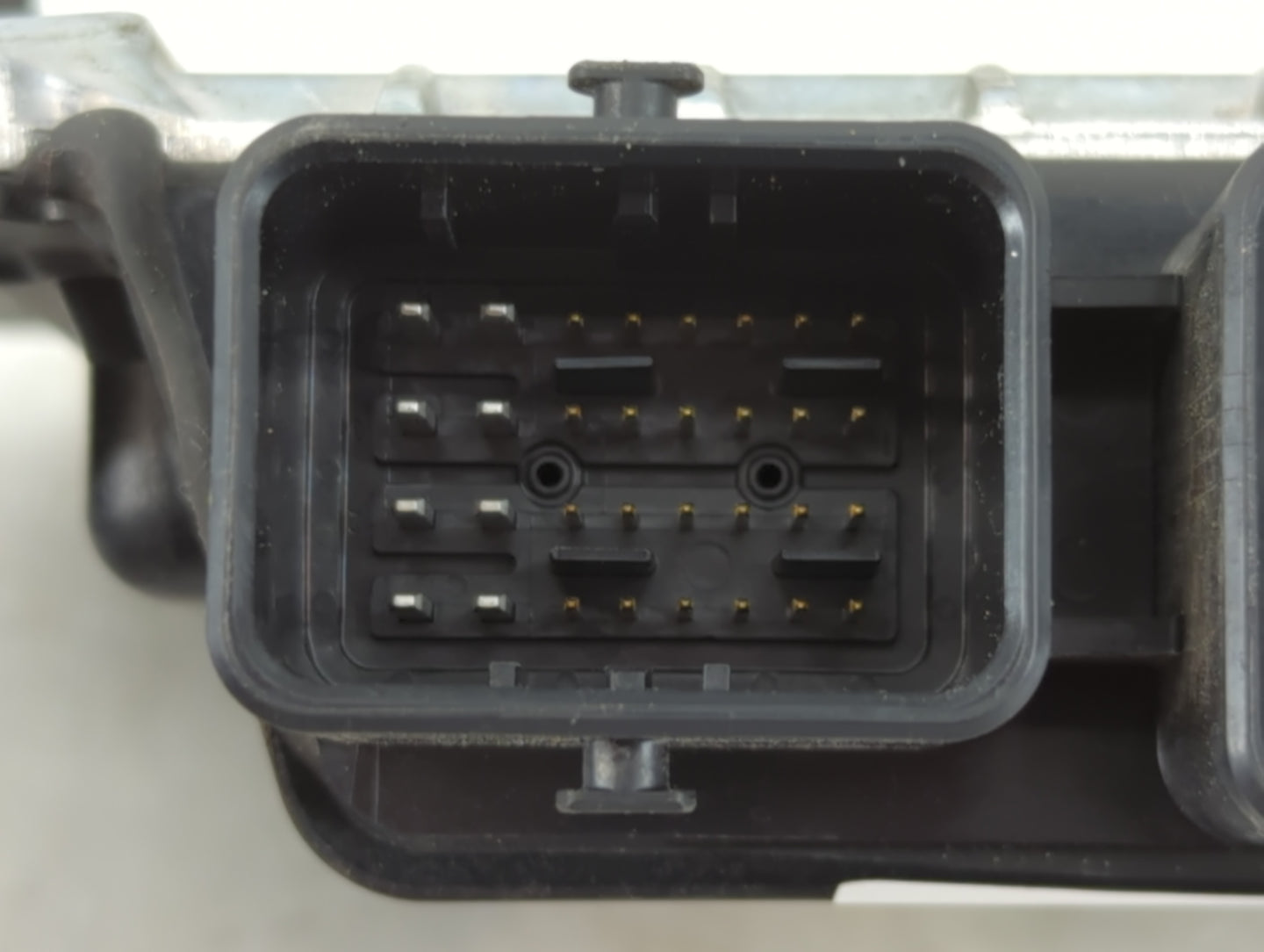 2020-2022 Nissan Versa PCM Engine Control Computer ECU ECM PCU OEM P/N:NEC985-318 Fits Fits 2020 2021 2022 OEM Used Auto Par