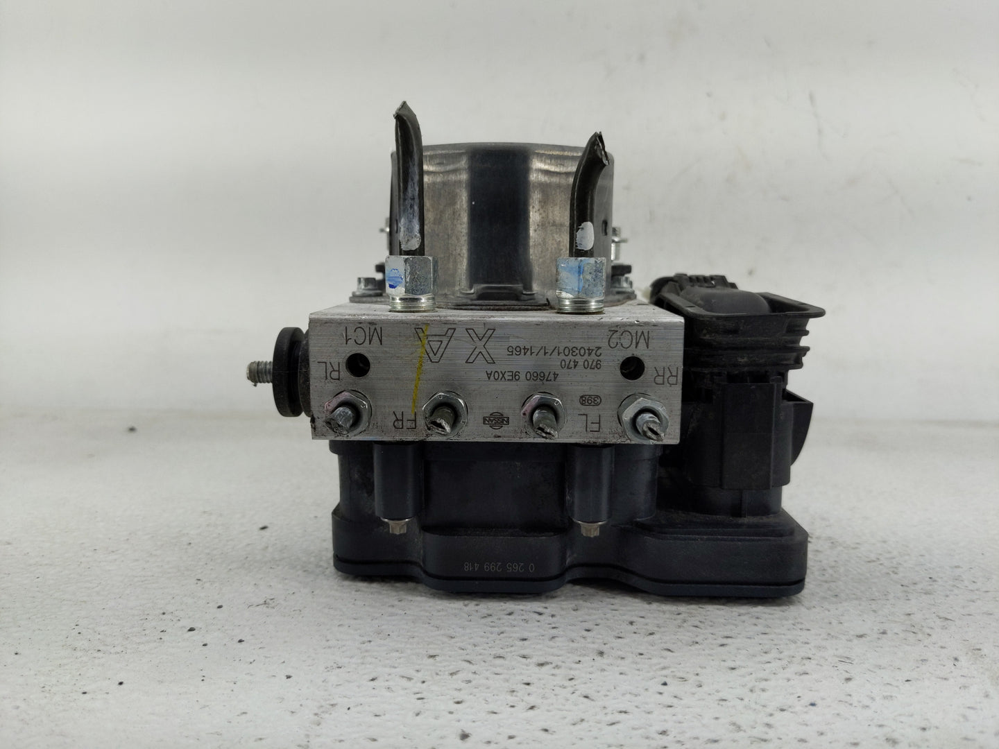 2020-2022 Nissan Versa ABS Pump Control Module Replacement P/N:47660 9EX0A Fits Fits 2020 2021 2022 OEM Used Auto Parts - Oe