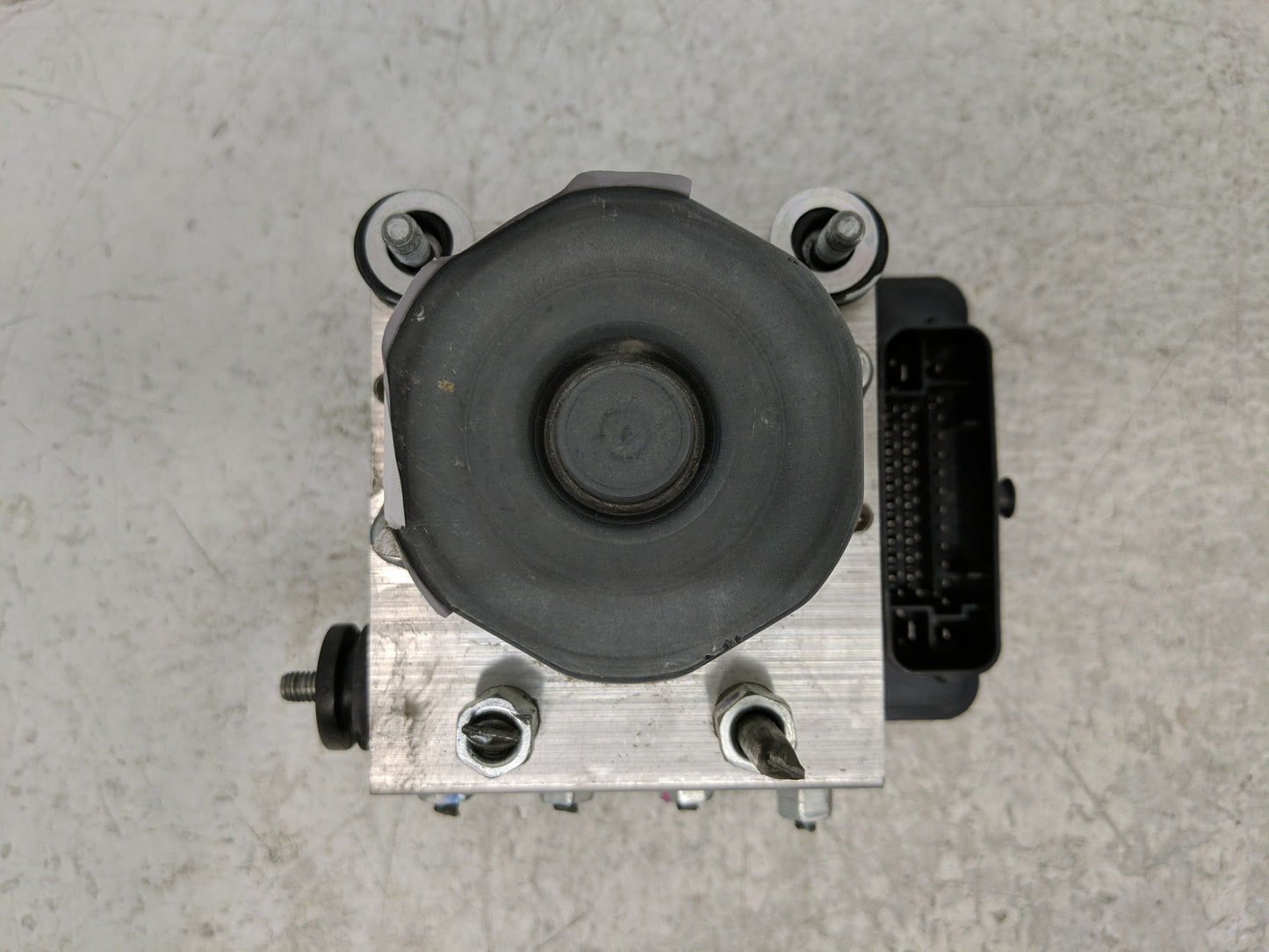 2020-2022 Nissan Versa ABS Pump Control Module Replacement P/N:47660 9EX0C Fits Fits 2020 2021 2022 OEM Used Auto Parts - Oe