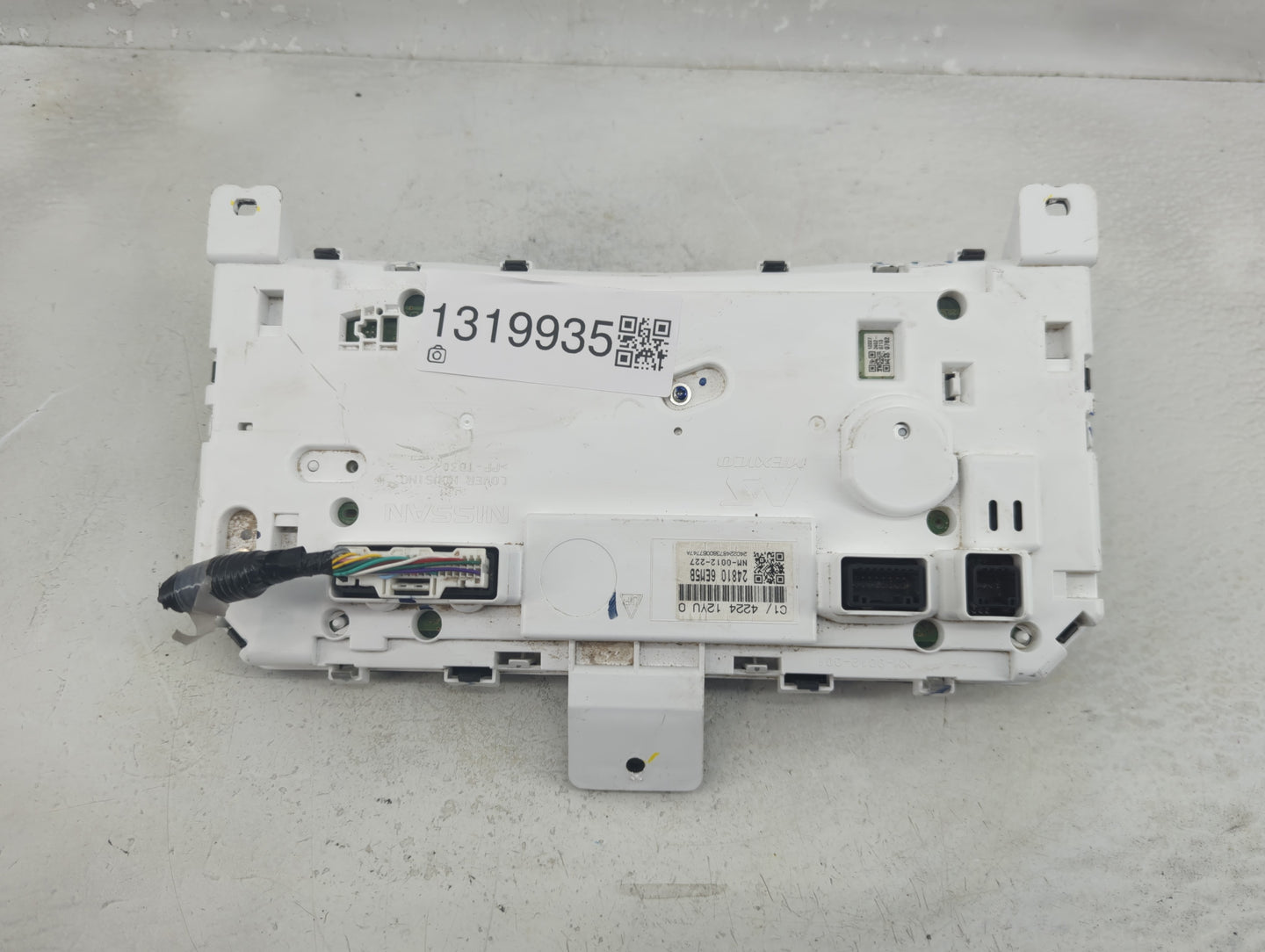 2024 Nissan Versa Instrument Cluster Speedometer Gauges P/N:24810 6EM5B Fits OEM Used Auto Parts - Oemusedautoparts1.com