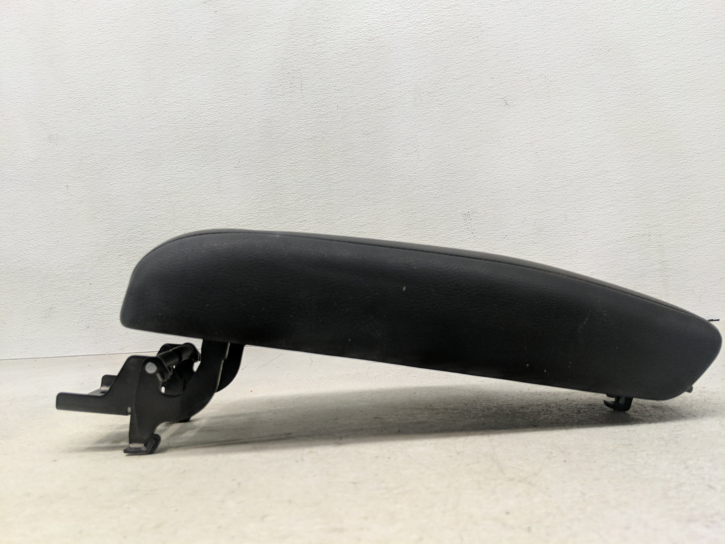 2024 Nissan Versa Center Console Armrest Cover Lid Fits OEM Used Auto Parts - Oemusedautoparts1.com