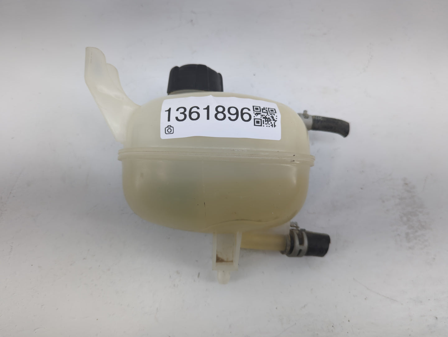 2020-2022 Nissan Versa Windshield Washer Fluid Reservoir Bottle Oem - Oemusedautoparts1.com