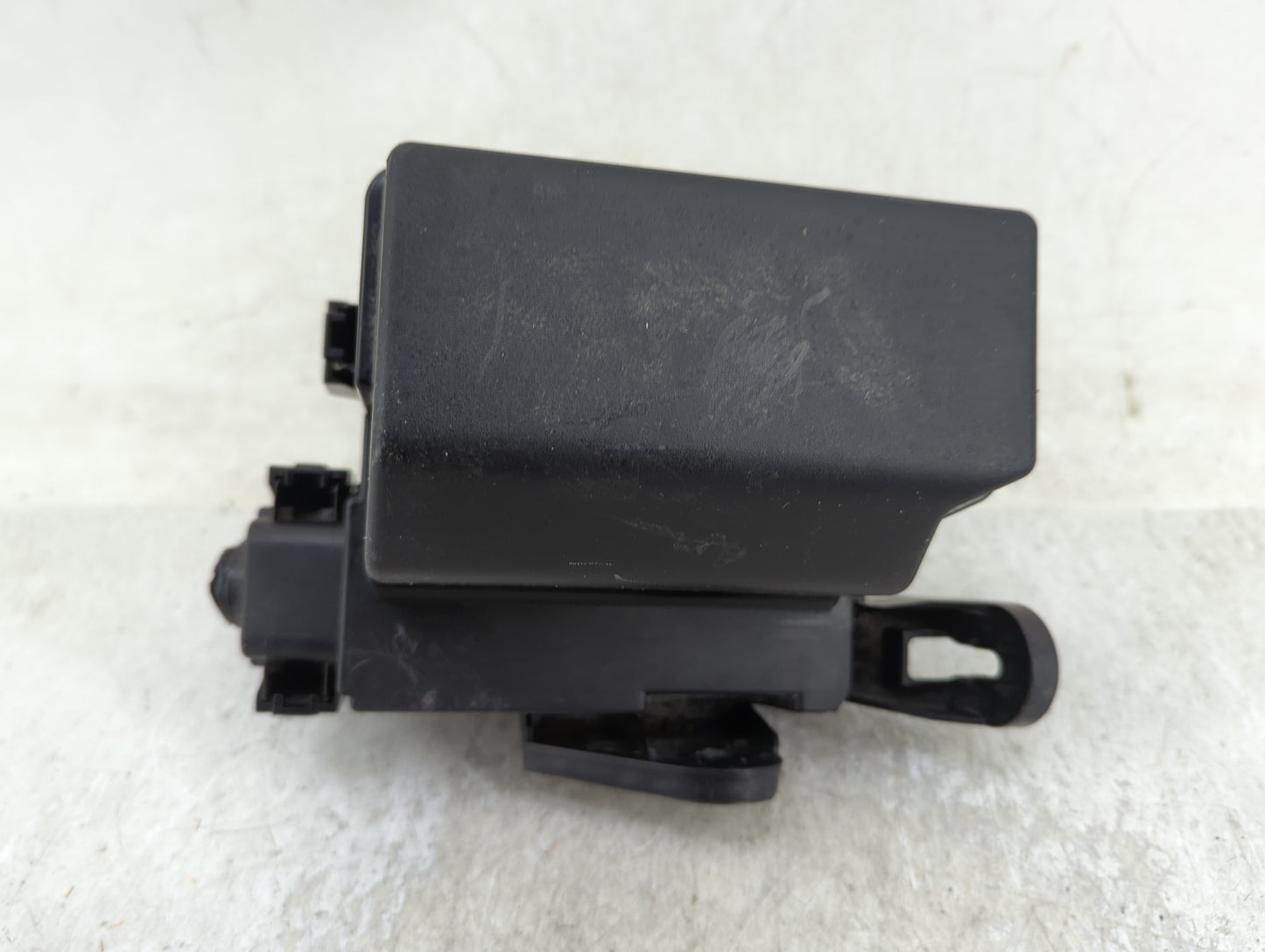 2020-2022 Nissan Versa Fusebox Fuse Box Panel Relay Module Fits Fits 2020 2021 2022 OEM Used Auto Parts - Oemusedautoparts1.