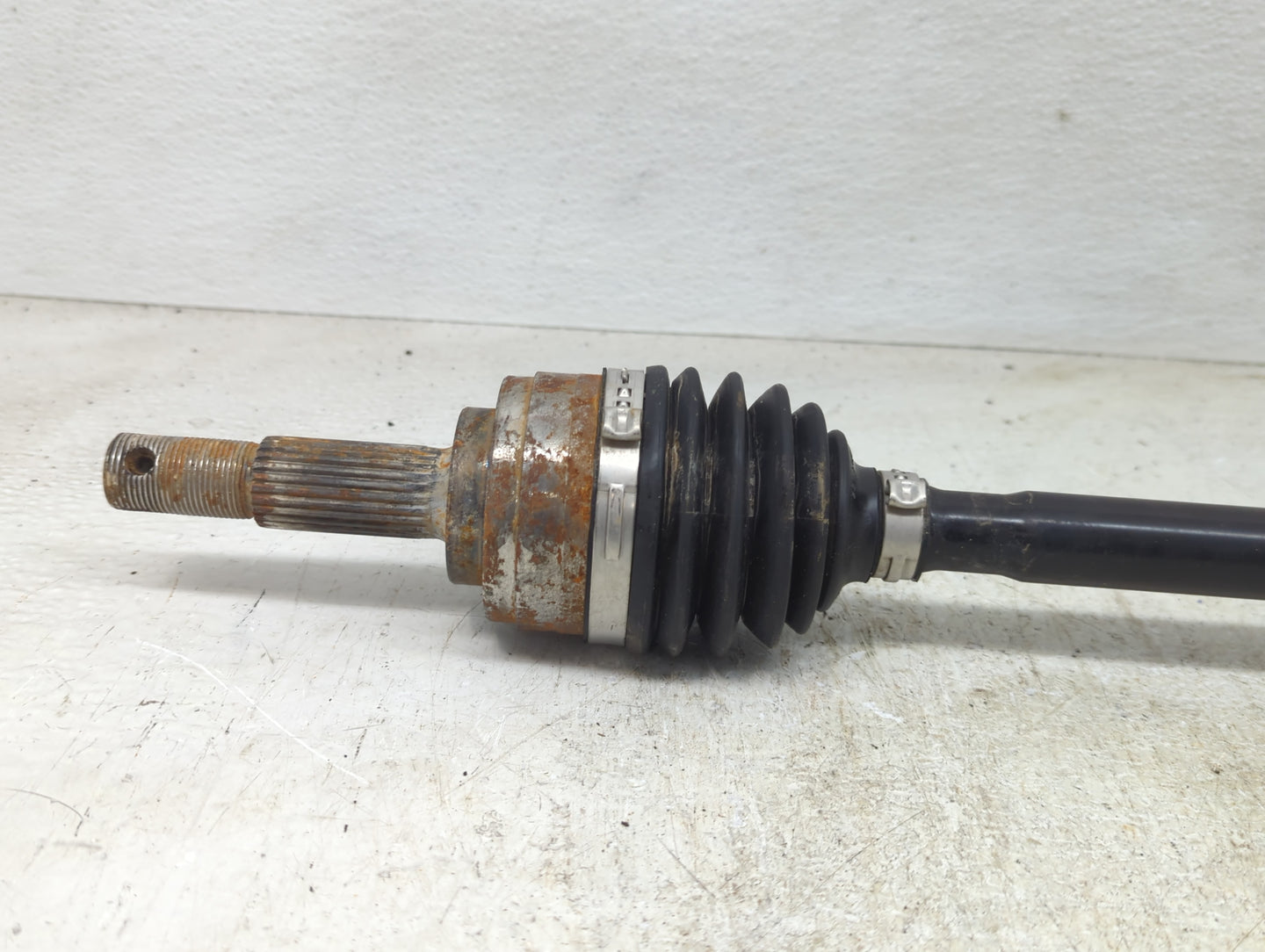 2020-2022 Nissan Versa Axle Shaft Front Passenger Cv C/v - Oemusedautoparts1.com