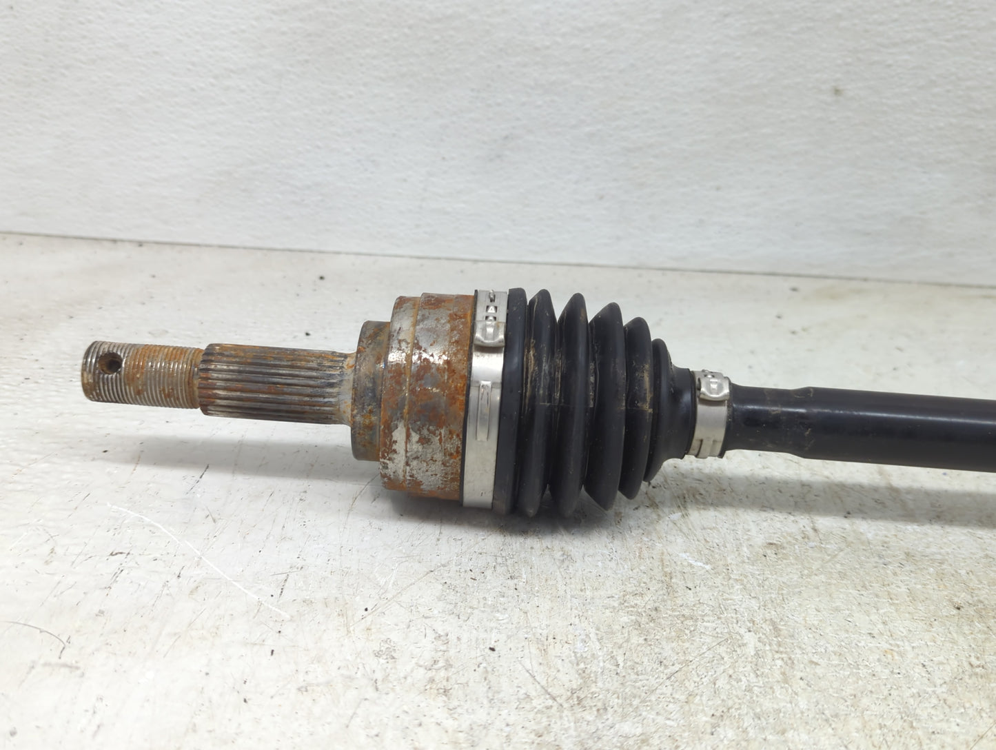 2020-2022 Nissan Versa Axle Shaft Front Passenger Cv C/v - Oemusedautoparts1.com