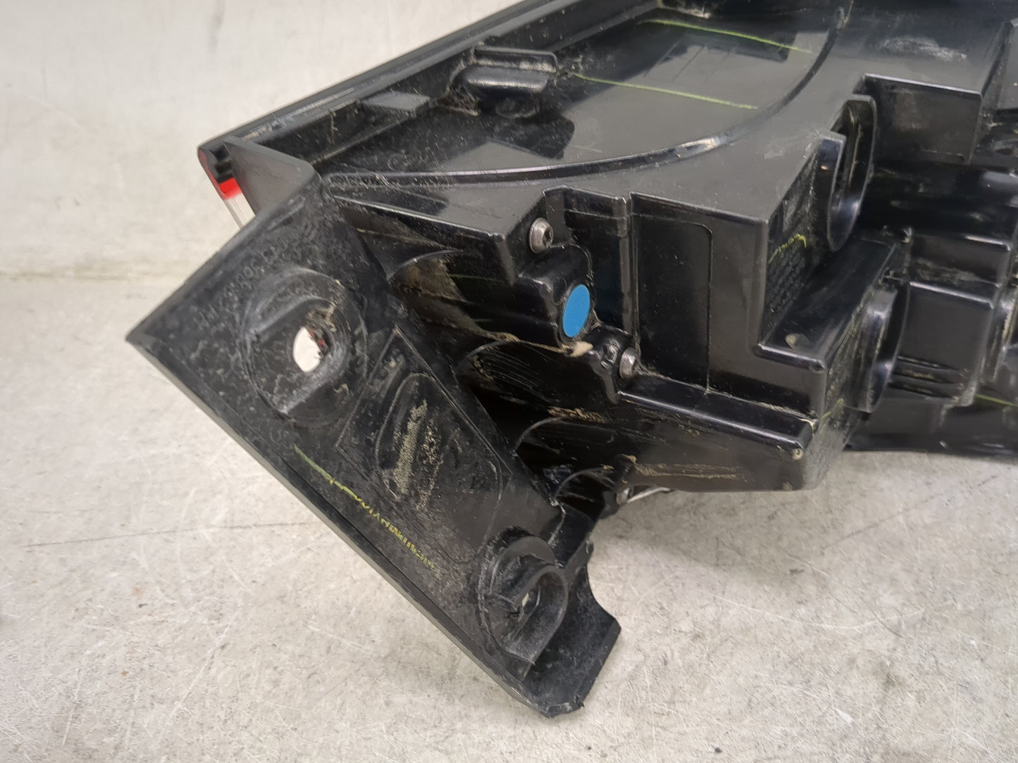 2020-2022 Nissan Versa Tail Light Assembly Passenger Right OEM Fits Fits 2020 2021 2022 OEM Used Auto Parts - Oemusedautopar