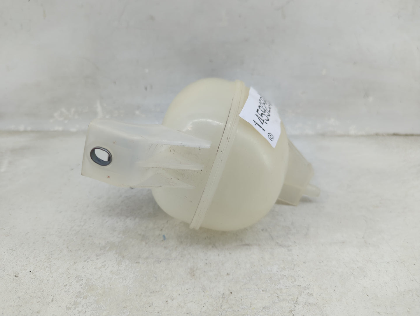 2020-2022 Nissan Versa Radiator Coolant Overflow Expansion Tank Bottle 1459258 - Oemusedautoparts1.com