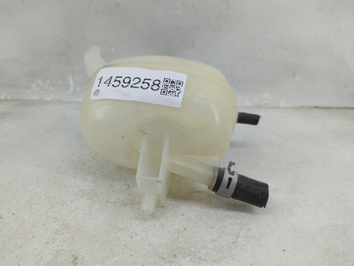 2020-2022 Nissan Versa Radiator Coolant Overflow Expansion Tank Bottle 1459258 - Oemusedautoparts1.com