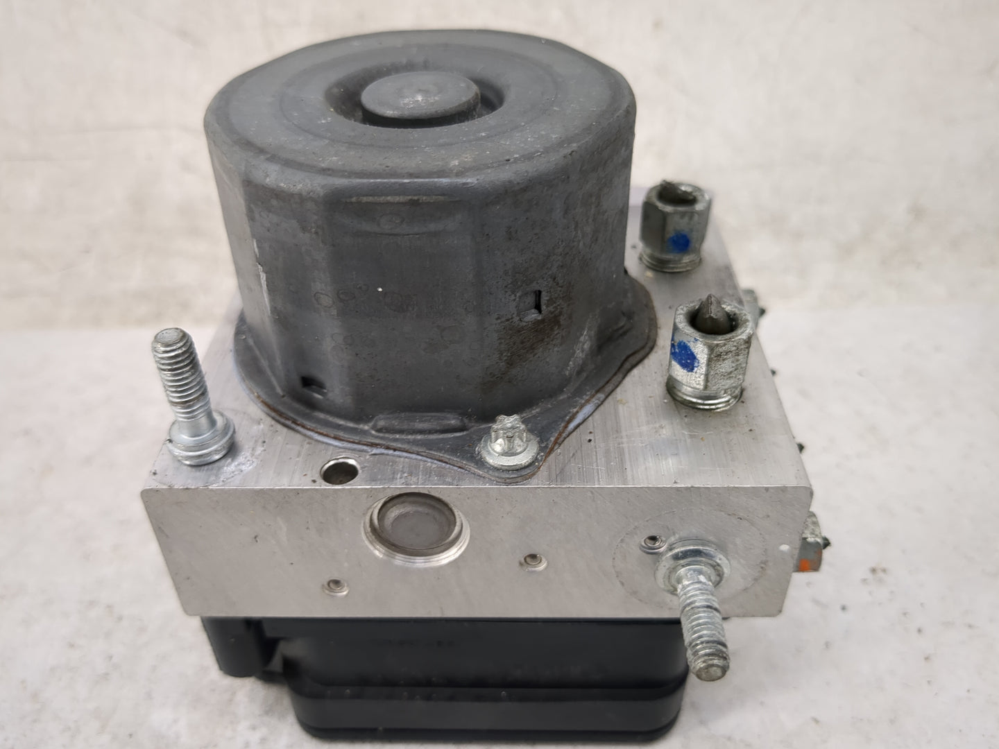 2020-2022 Nissan Versa ABS Pump Control Module Replacement P/N:0265299418 476609EX0A, 970470 Fits Fits 2020 2021 2022 OEM Us