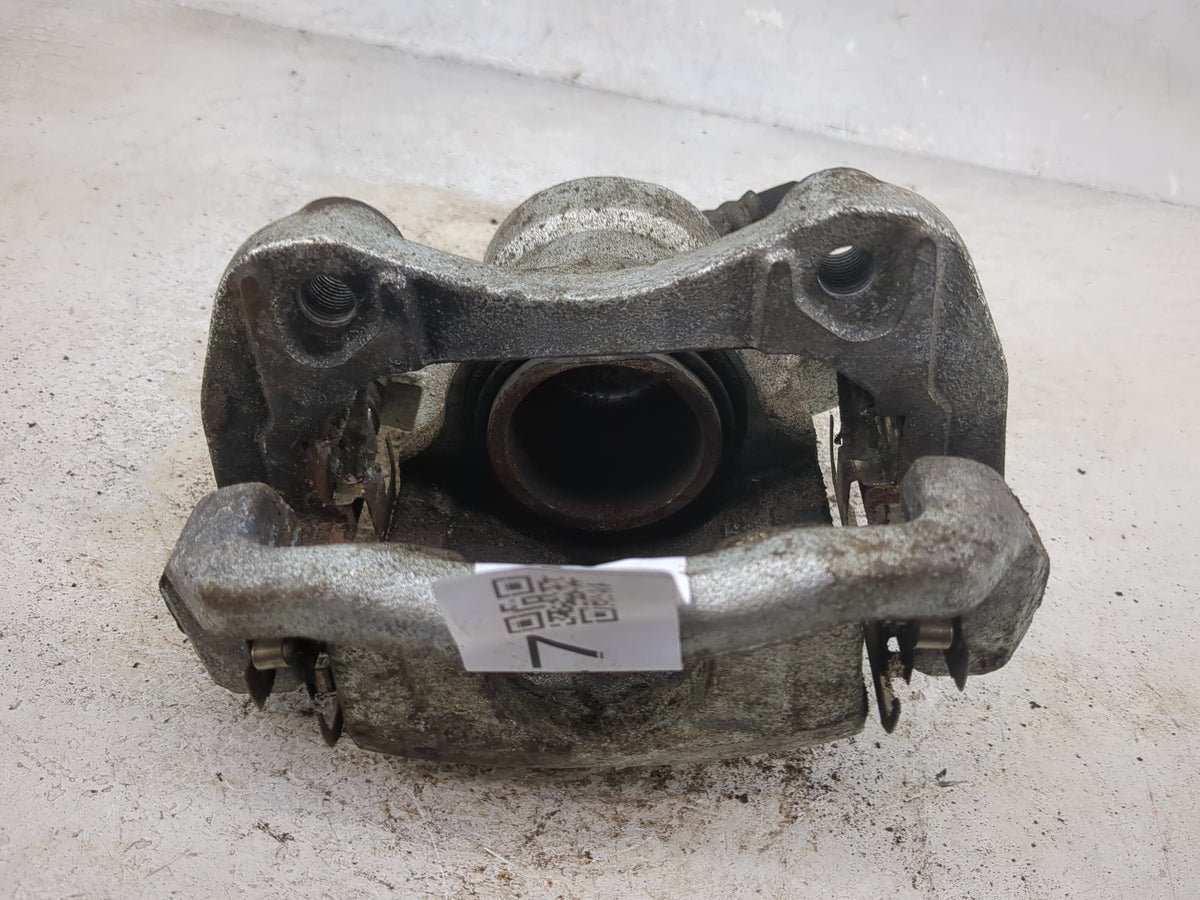 2020-2022 Nissan Versa Front Passenger Right Brake Caliper 1511847 - Oemusedautoparts1.com