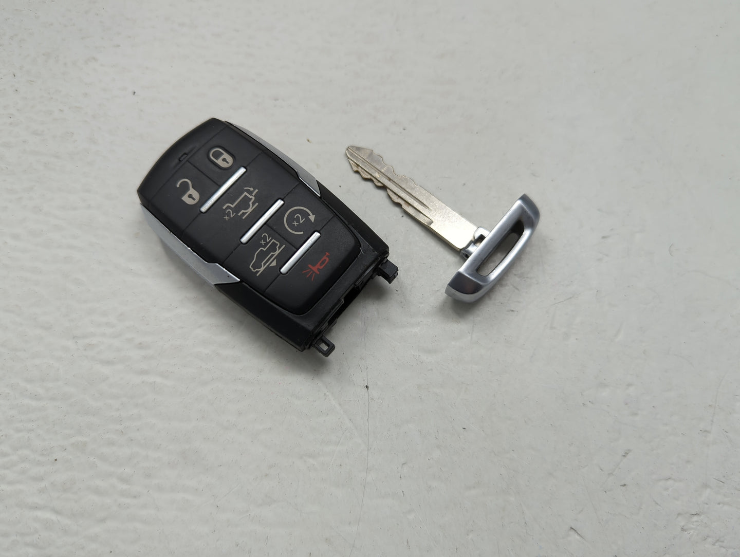 Ram 1500 Keyless Entry Remote Fob OHT4882056 68442910 AA-AC 6 buttons - Oemusedautoparts1.com