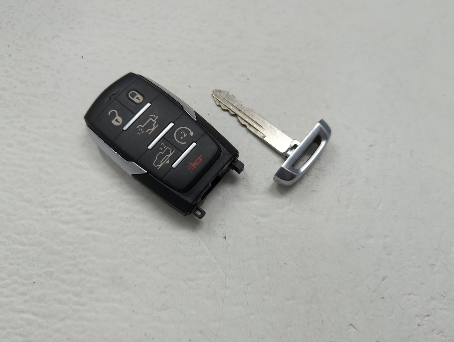 Ram 1500 Keyless Entry Remote Fob OHT4882056 68442910 AA-AC 6 buttons - Oemusedautoparts1.com