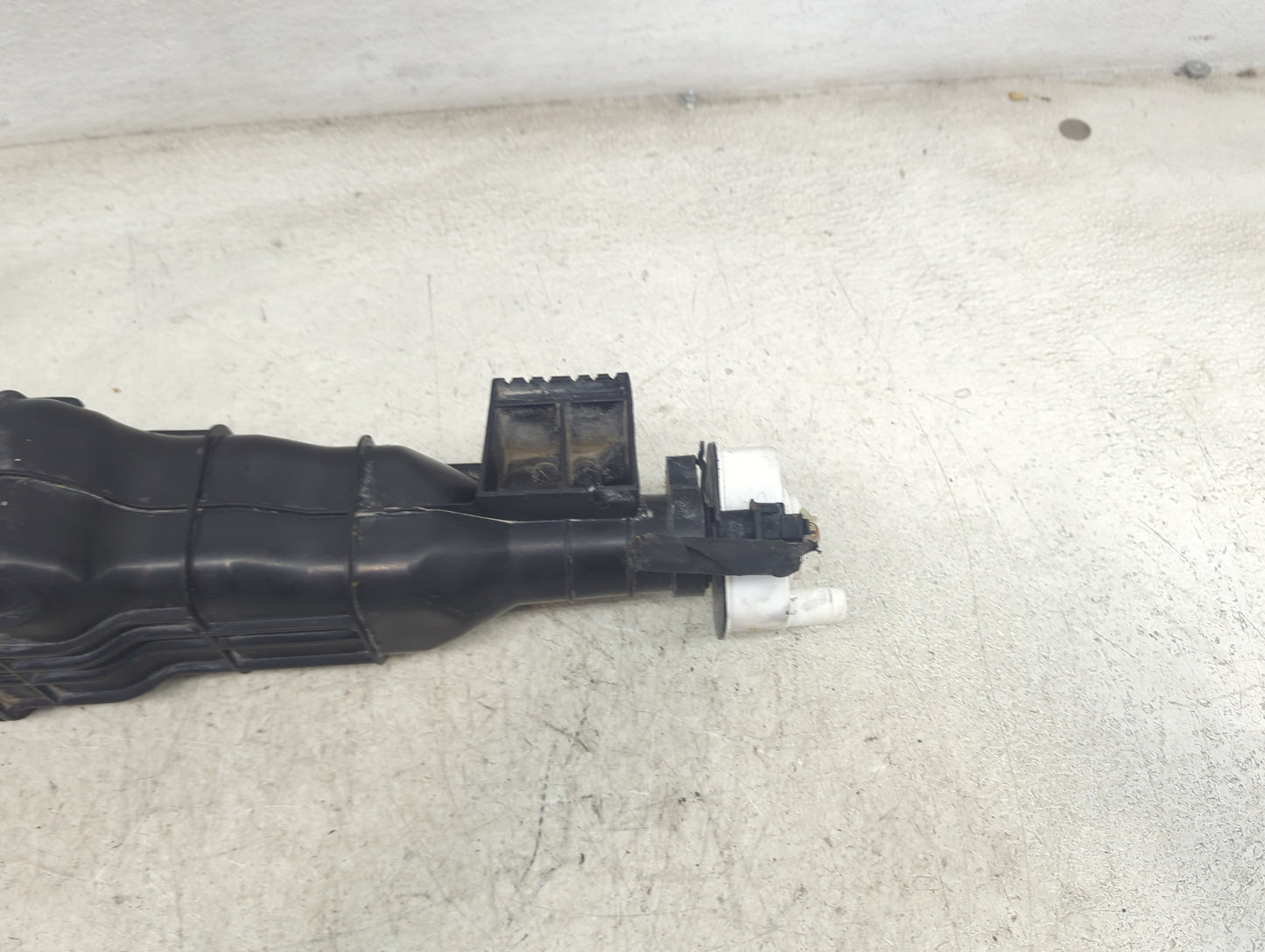 2024 Ram 1500 Fuel Vapor Charcoal Canister - Oemusedautoparts1.com
