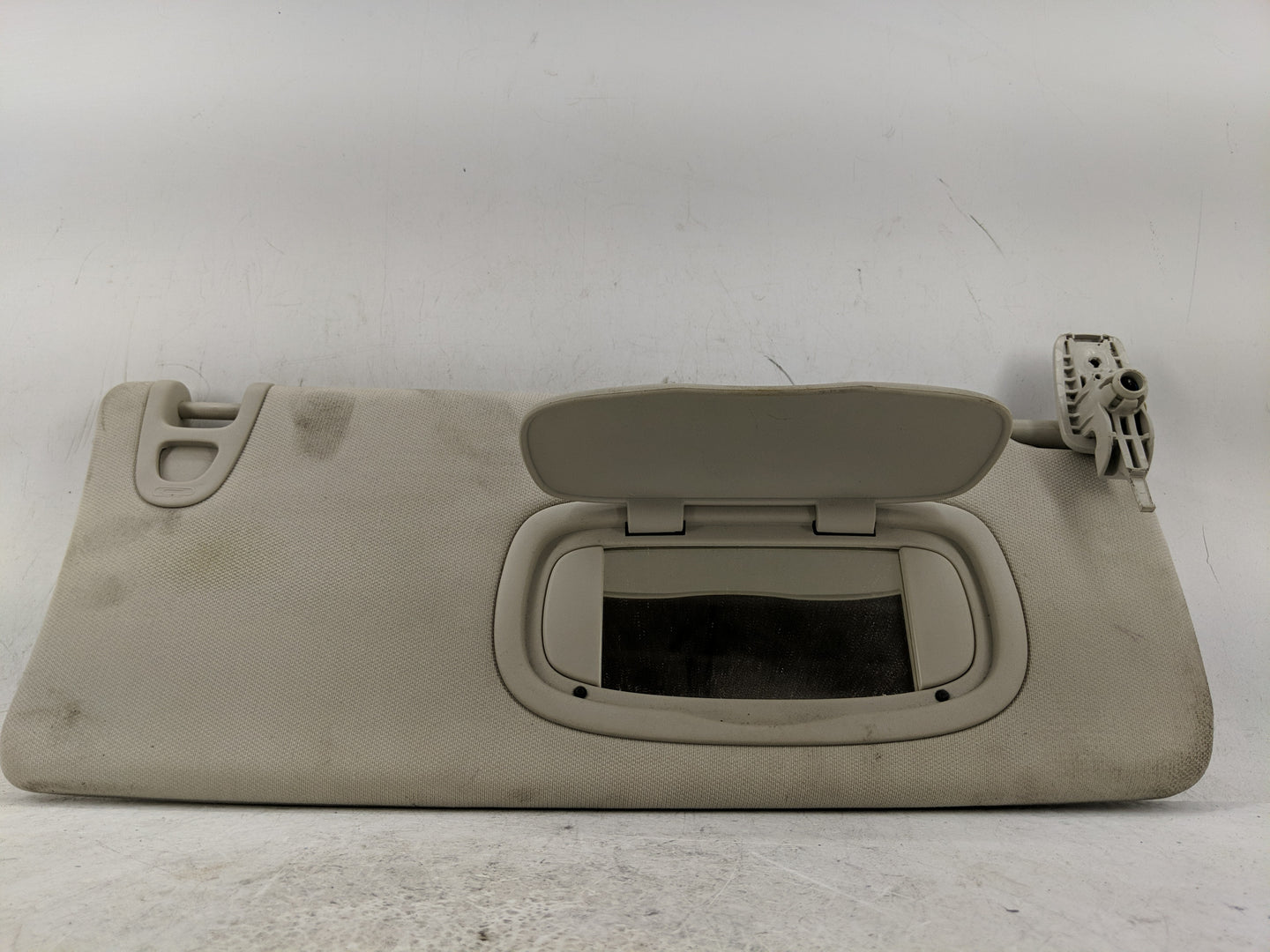 2019-2022 Ram 2500 Sun Visor Shade Replacement Passenger Right Mirror Fits Fits 2019 2020 2021 2022 OEM Used Auto Parts - Oe