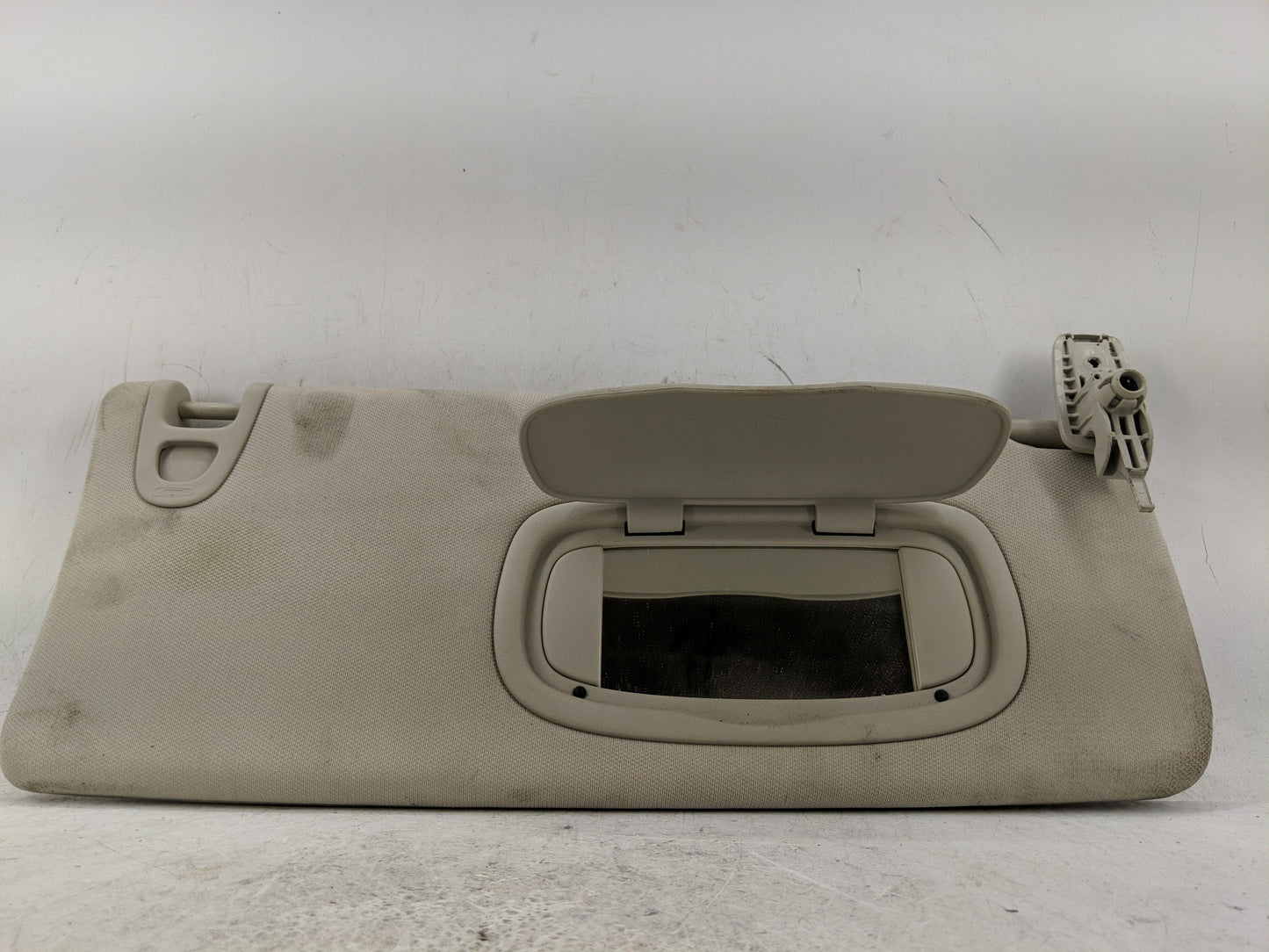 2019-2022 Ram 2500 Sun Visor Shade Replacement Passenger Right Mirror Fits Fits 2019 2020 2021 2022 OEM Used Auto Parts - Oe