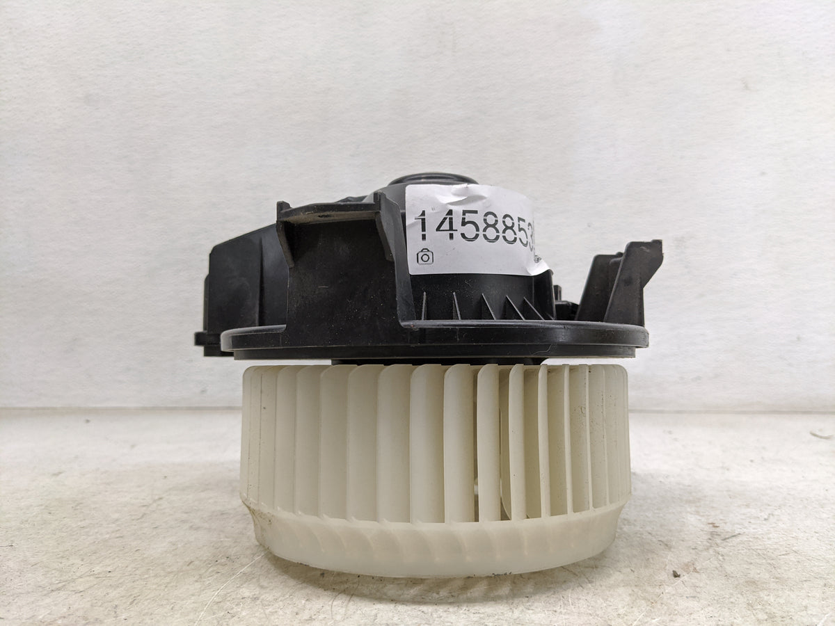 2024 Rover Velar Heater AC Blower Motor P/N:MF116360-2671 DX73-18E624-BB Fits OEM Used Auto Parts - Oemusedautoparts1.com