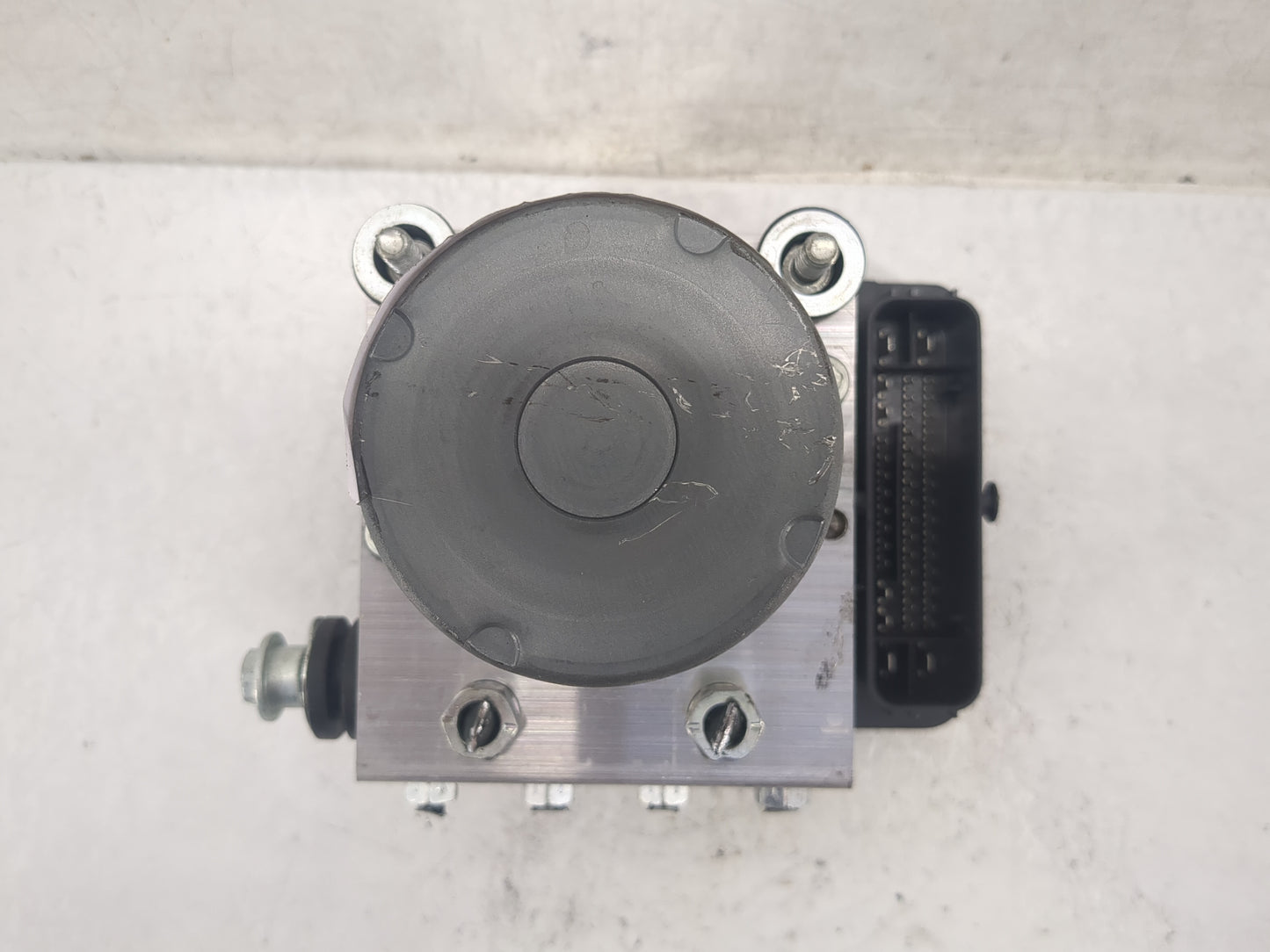 2024 Subaru Crosstrek ABS Pump Control Module Replacement P/N:0265957262 970 492 Fits OEM Used Auto Parts - Oemusedautoparts