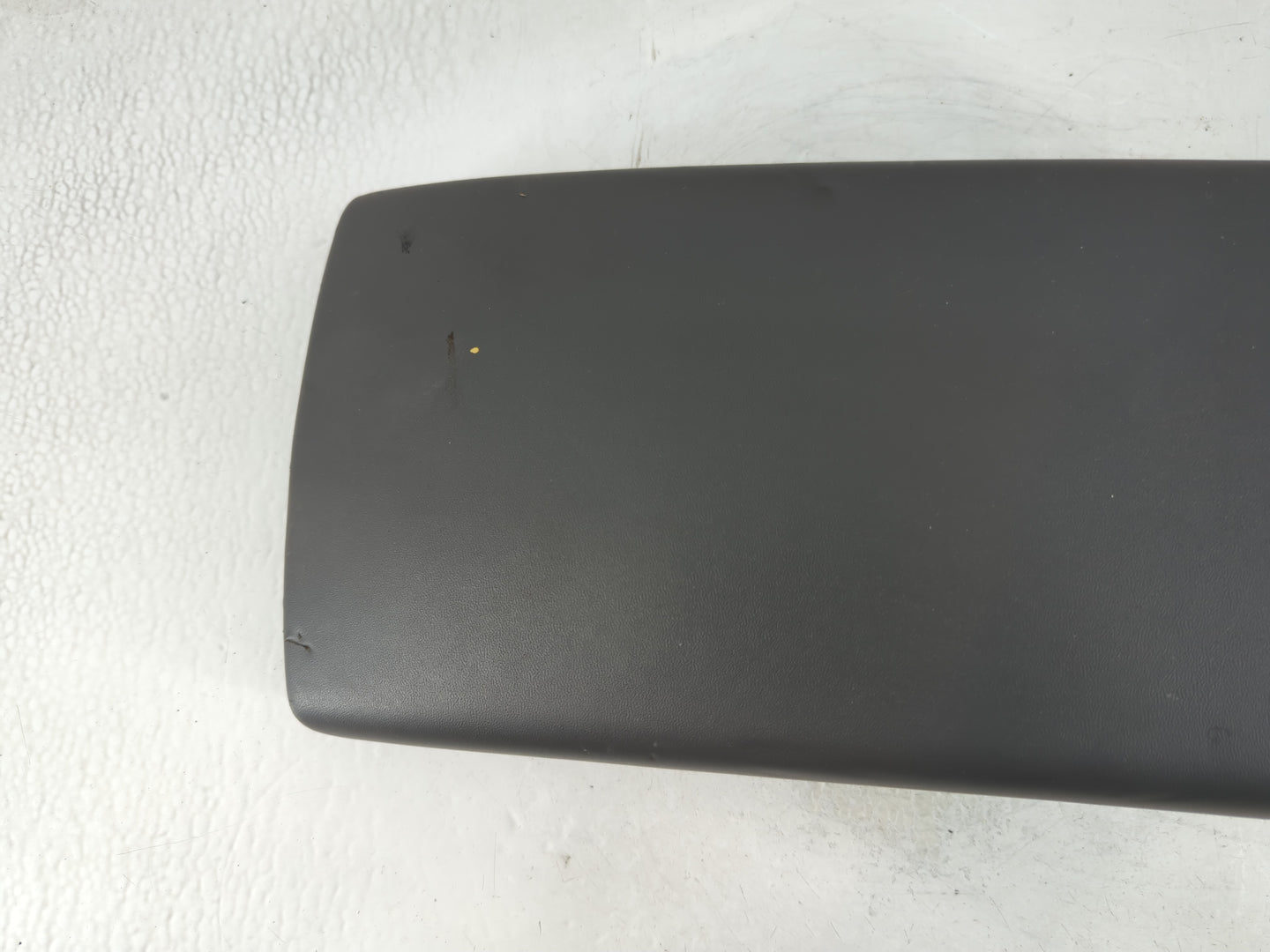 2024 Subaru Xv Center Console Armrest Cover Lid P/N:FL102NK Fits OEM Used Auto Parts - Oemusedautoparts1.com