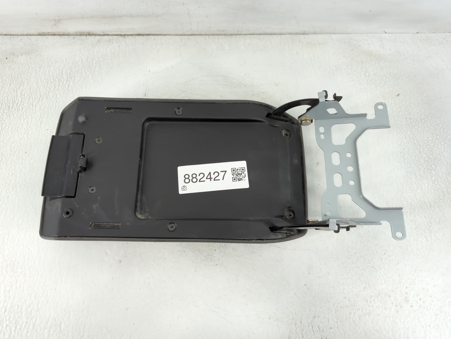 2024 Subaru Xv Center Console Armrest Cover Lid P/N:FL102NK Fits OEM Used Auto Parts - Oemusedautoparts1.com