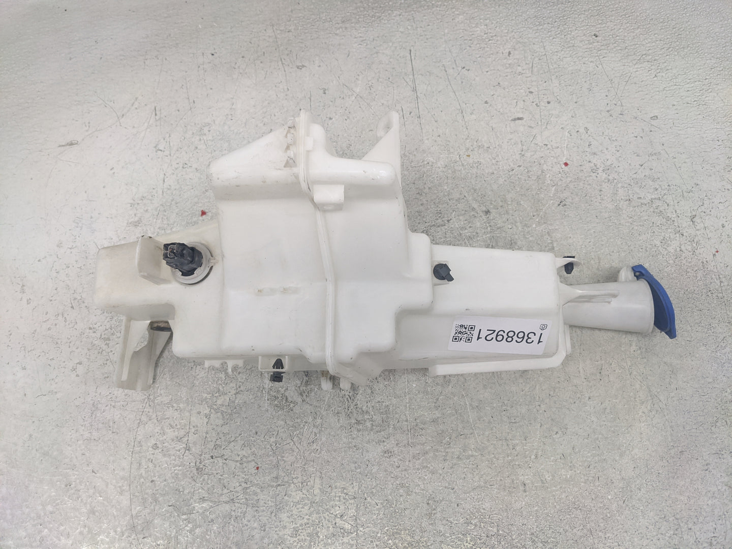 2010-2022 Toyota 4runner Windshield Washer Fluid Reservoir Bottle Oem - Oemusedautoparts1.com