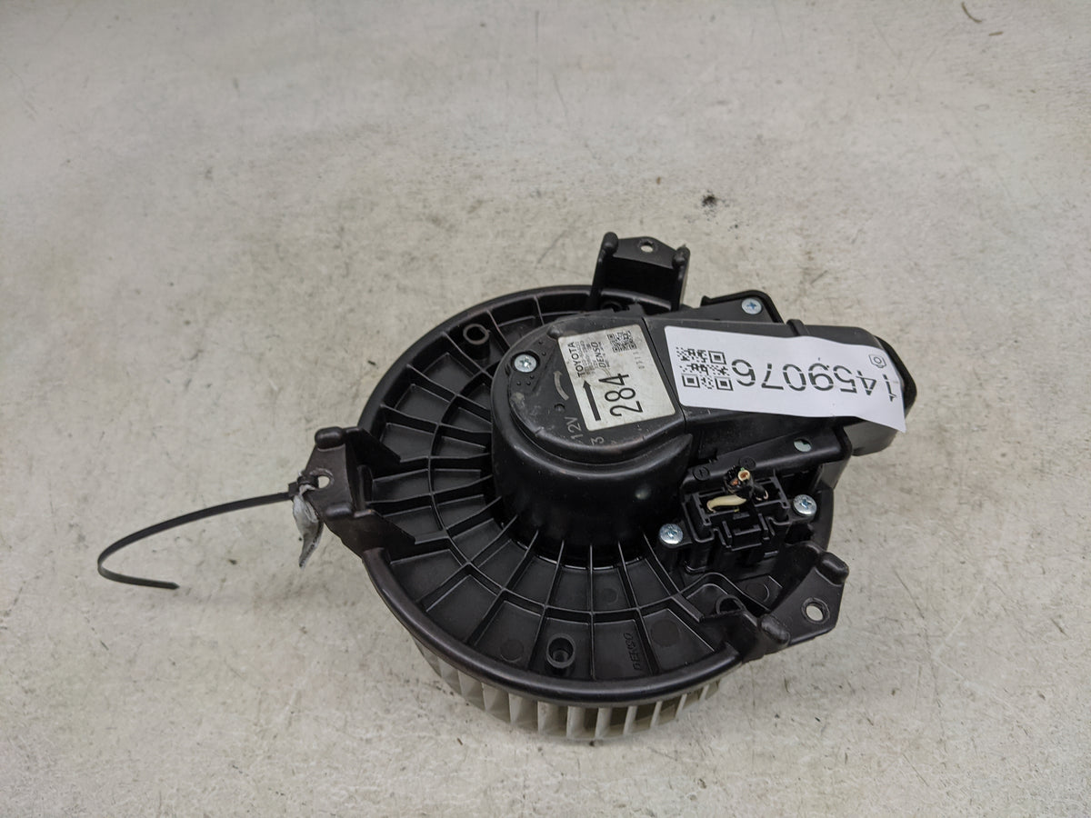 2024 Toyota 4 Runner Heater AC Blower Motor P/N:8710360400 1163602940 Fits OEM Used Auto Parts - Oemusedautoparts1.com