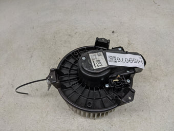 compare product 2024 Toyota 4 Runner Heater AC Blower Motor P/N:8710360400 1163602940 Fits OEM Used Auto Parts