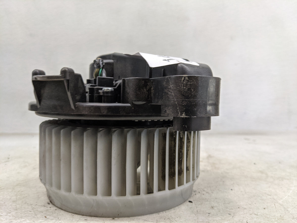 2024 Toyota 4 Runner Heater AC Blower Motor P/N:8710360400 1163602940 Fits OEM Used Auto Parts - Oemusedautoparts1.com