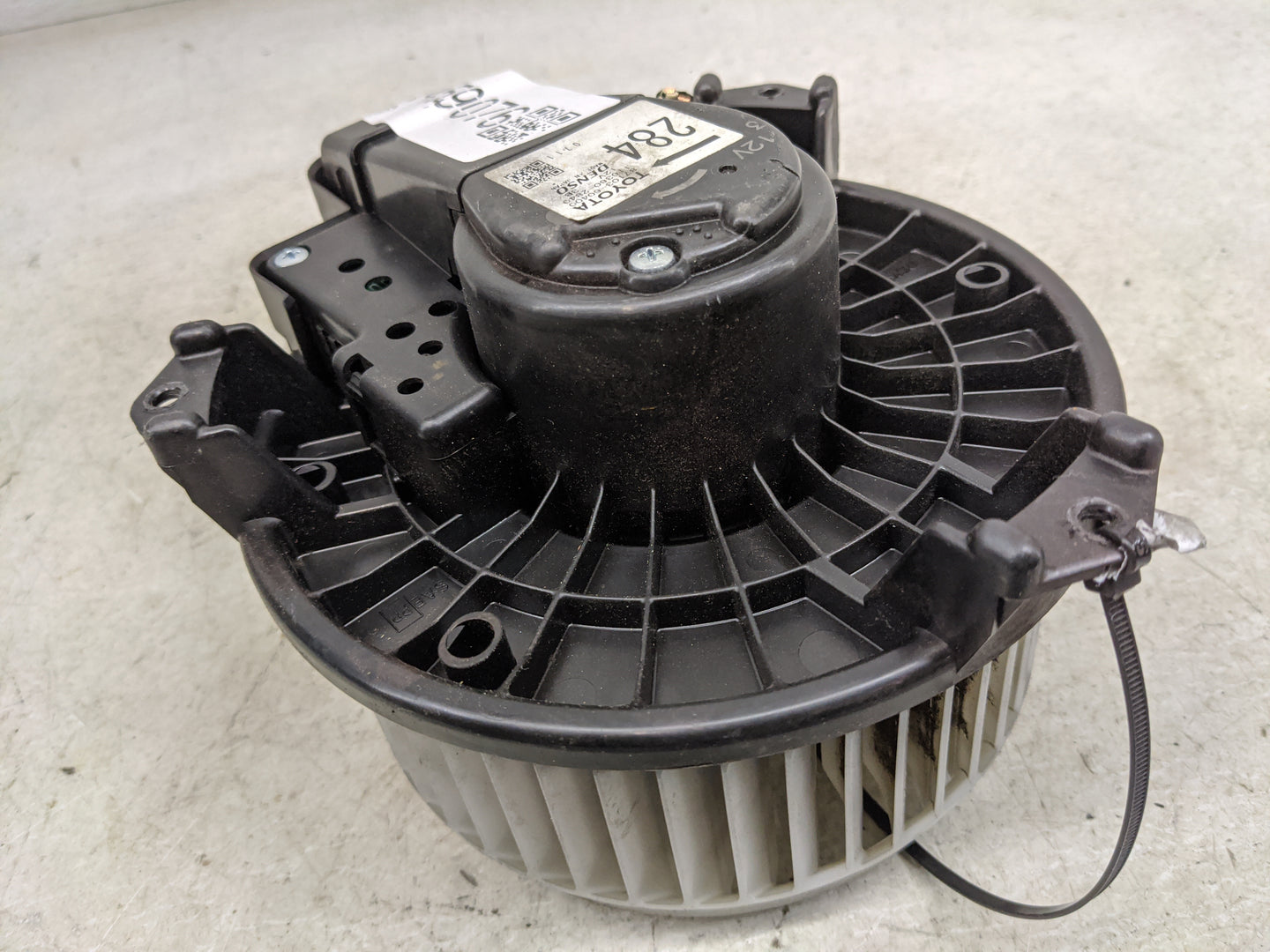 2024 Toyota 4 Runner Heater AC Blower Motor P/N:8710360400 1163602940 Fits OEM Used Auto Parts - Oemusedautoparts1.com