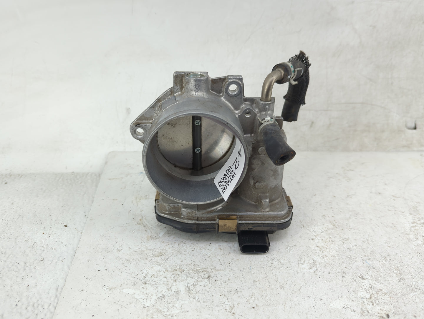 2018-2022 Toyota Camry Throttle Body P/N:22030-F0010 Fits Fits 2018 2019 2020 2021 2022 OEM Used Auto Parts - Oemusedautopar