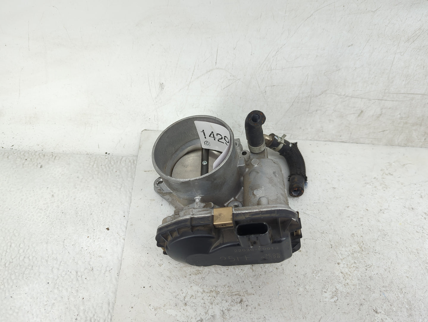 2018-2022 Toyota Camry Throttle Body P/N:22030-F0010 Fits Fits 2018 2019 2020 2021 2022 OEM Used Auto Parts - Oemusedautopar