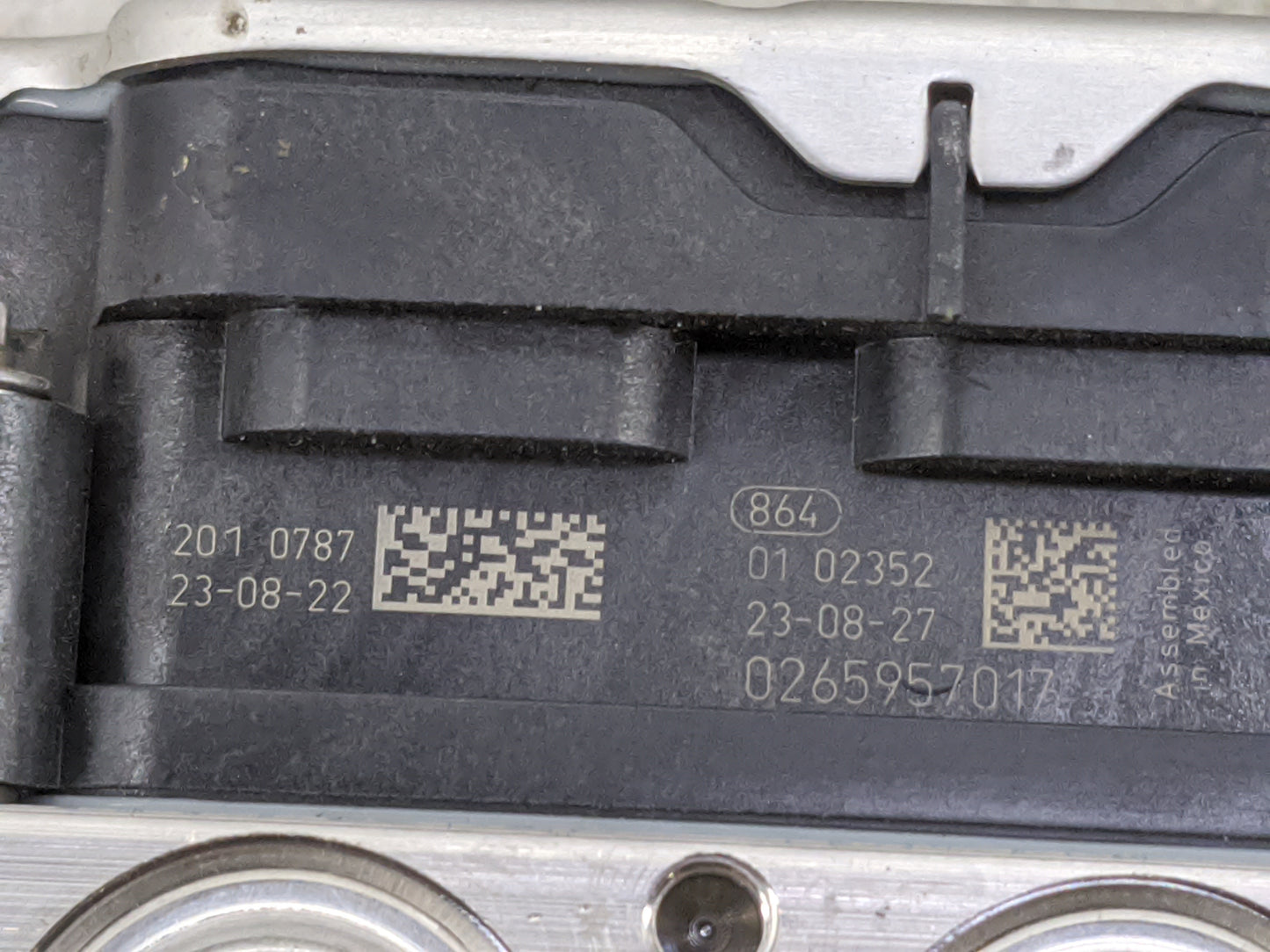 2021-2022 Toyota Camry ABS Pump Control Module Replacement P/N:0265957017 2010787, 0265293336 Fits Fits 2021 2022 OEM Used A