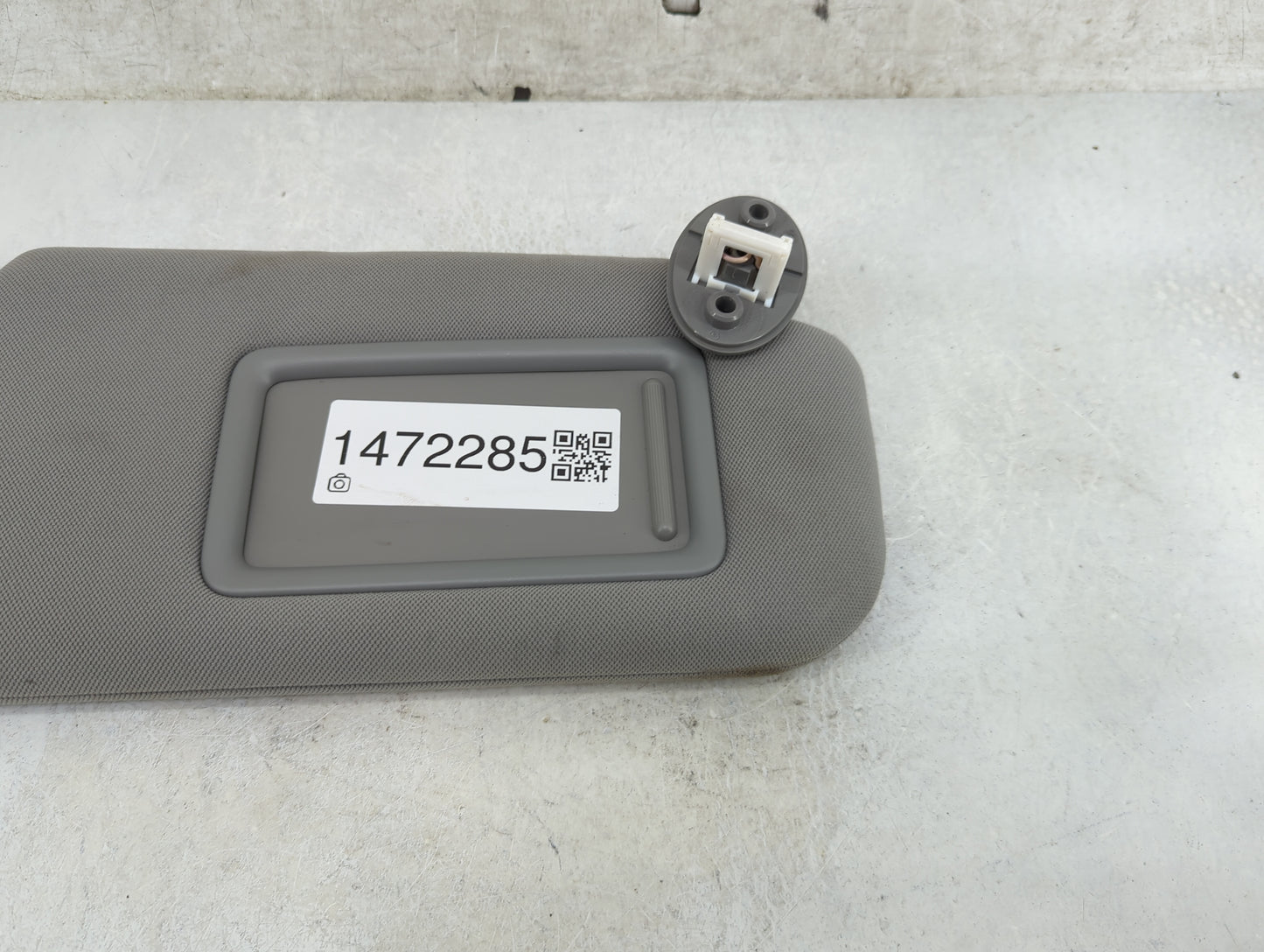 2018-2022 Toyota Camry Sun Visor Shade Replacement Passenger Right Mirror Fits Fits 2018 2019 2020 2021 2022 OEM Used Auto P
