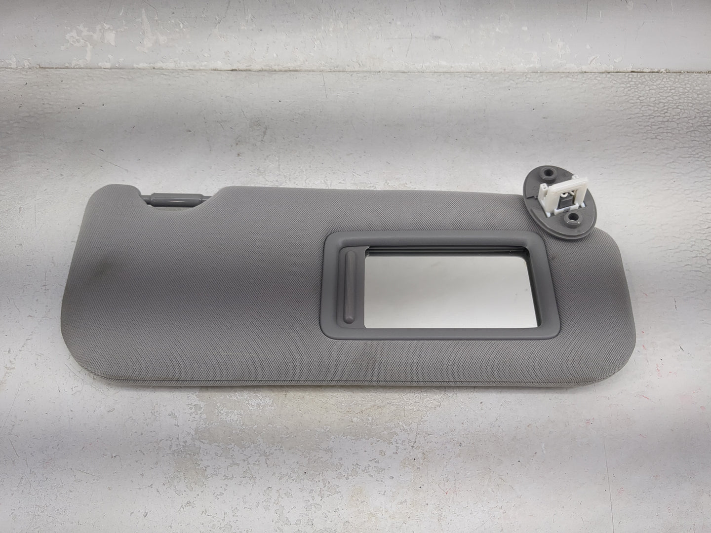 2018-2022 Toyota Camry Sun Visor Shade Replacement Passenger Right Mirror Fits Fits 2018 2019 2020 2021 2022 OEM Used Auto P