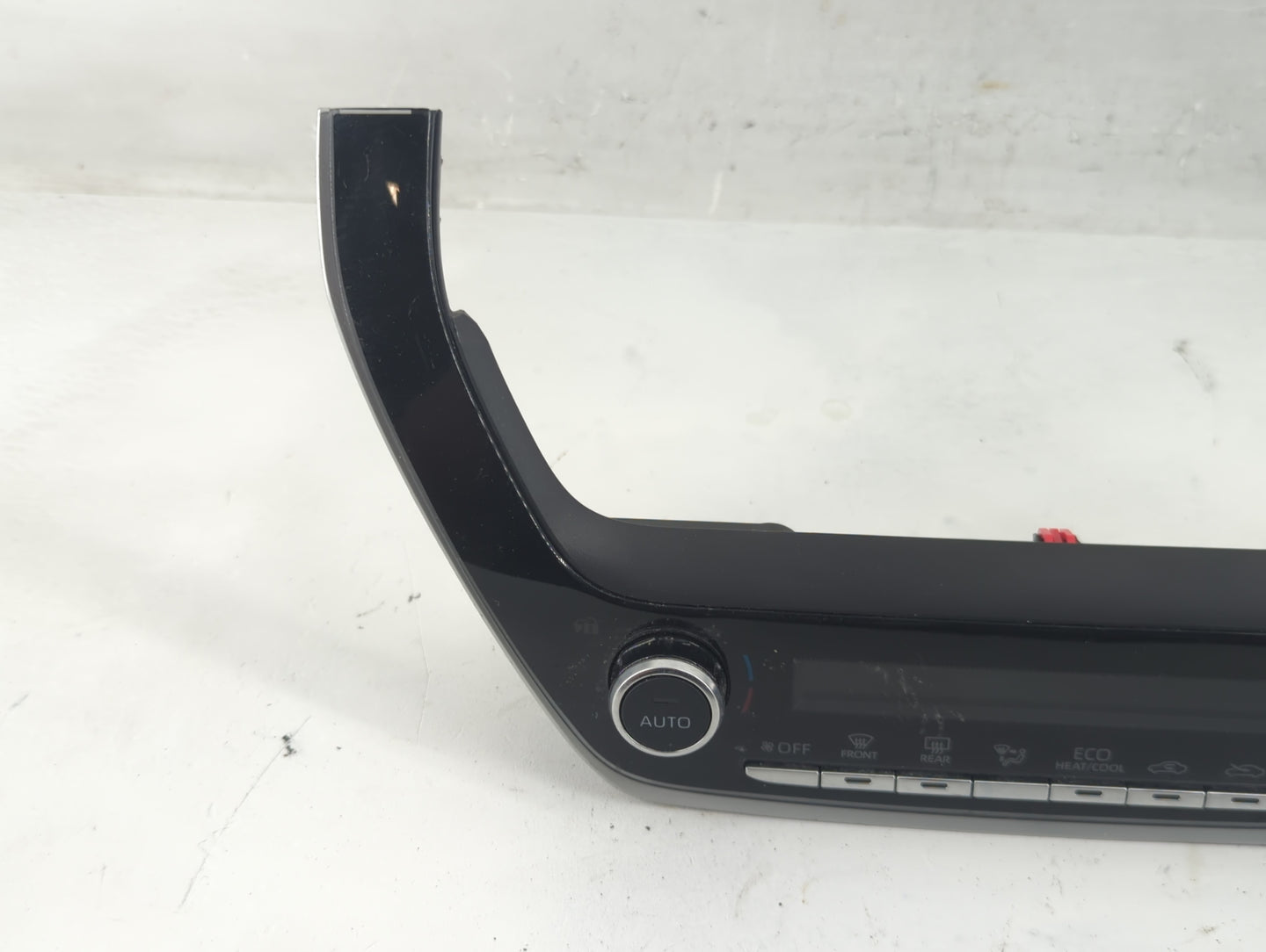 2024 Toyota Corolla Climate Control Module Temperature AC/Heater Replacement P/N:55900-02M00 Fits OEM Used Auto Parts - Oemu