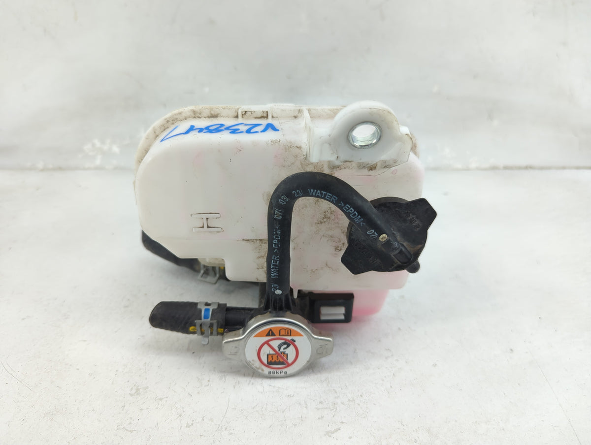2024 Toyota Corolla Radiator Coolant Overflow Expansion Tank Bottle 1464970 - Oemusedautoparts1.com