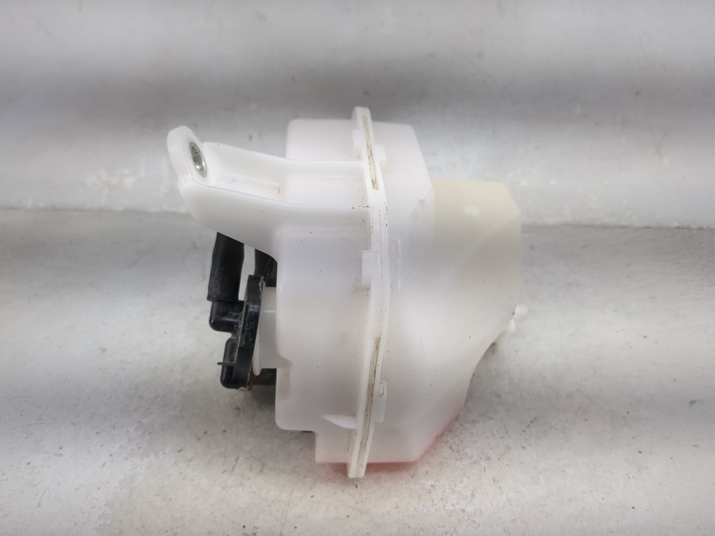 2024 Toyota Corolla Radiator Coolant Overflow Expansion Tank Bottle 1477214 - Oemusedautoparts1.com