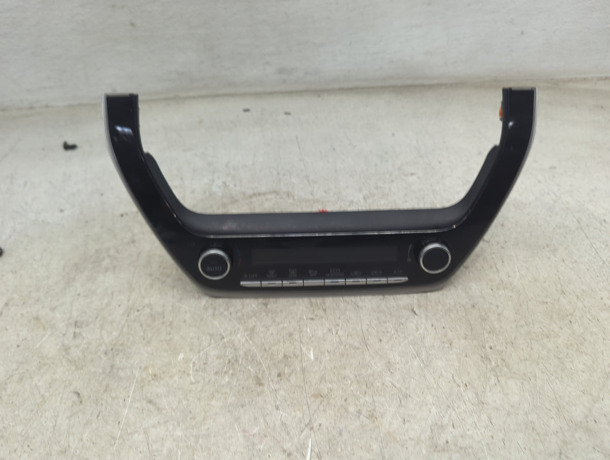 2024 Toyota Corolla Climate Control Module Temperature AC/Heater Replacement P/N:55900-02H00 Fits OEM Used Auto Parts - Oemu