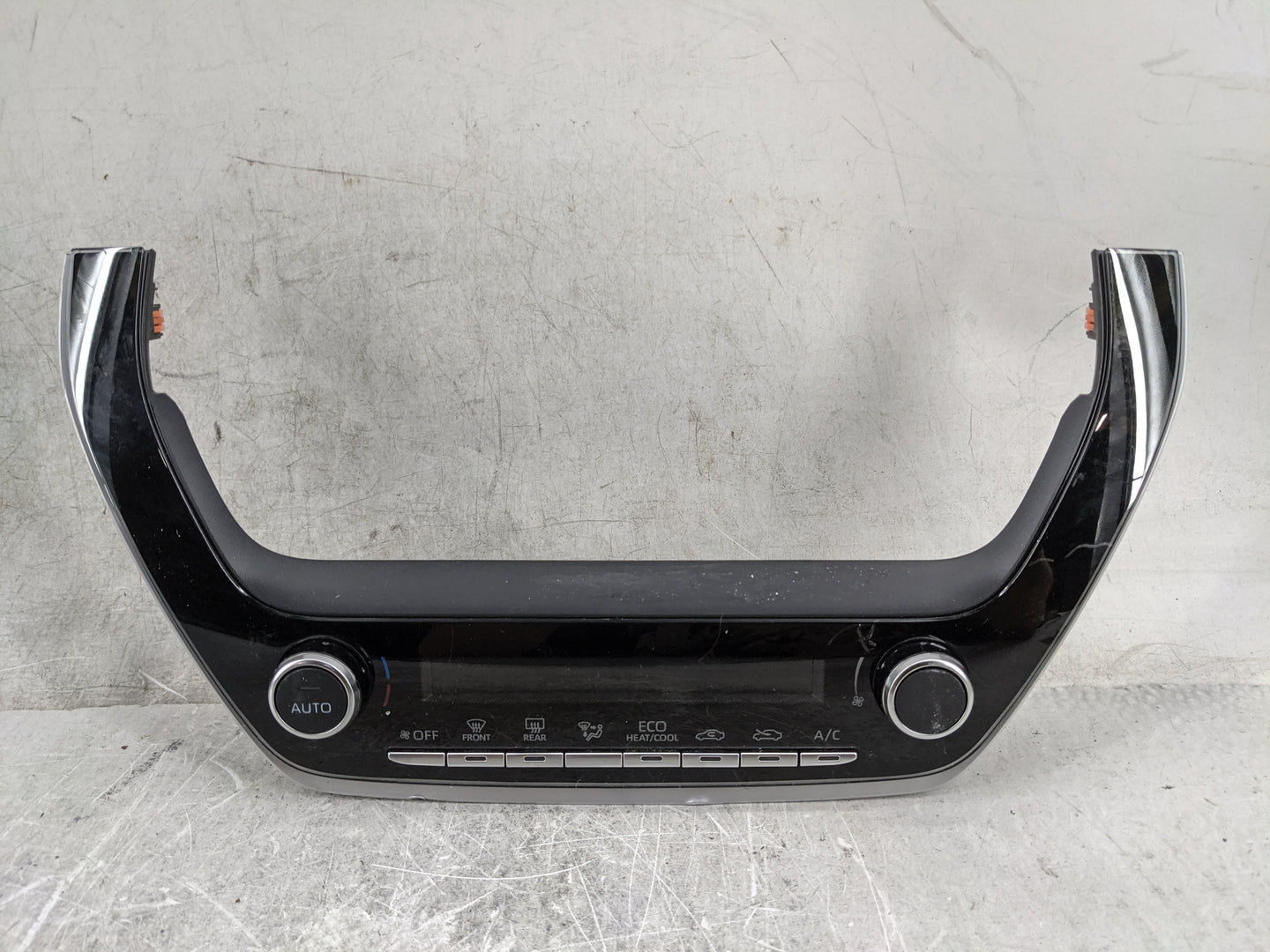 2024 Toyota Corolla Climate Control Module Temperature AC/Heater Replacement P/N:55900-02M00 Fits OEM Used Auto Parts - Oemu