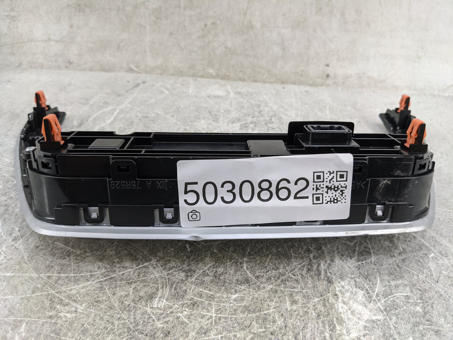 2024 Toyota Corolla Climate Control Module Temperature AC/Heater Replacement P/N:55900-02M00 Fits OEM Used Auto Parts - Oemu