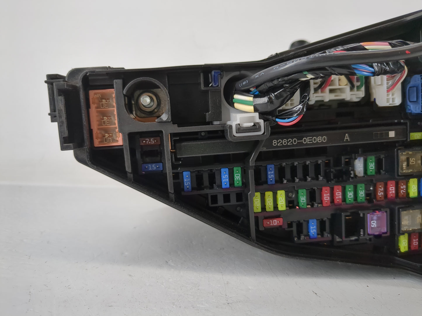 2020-2022 Toyota Highlander Fusebox Fuse Box Panel Relay Module P/N:82662-0E Fits Fits 2020 2021 2022 OEM Used Auto Parts - 