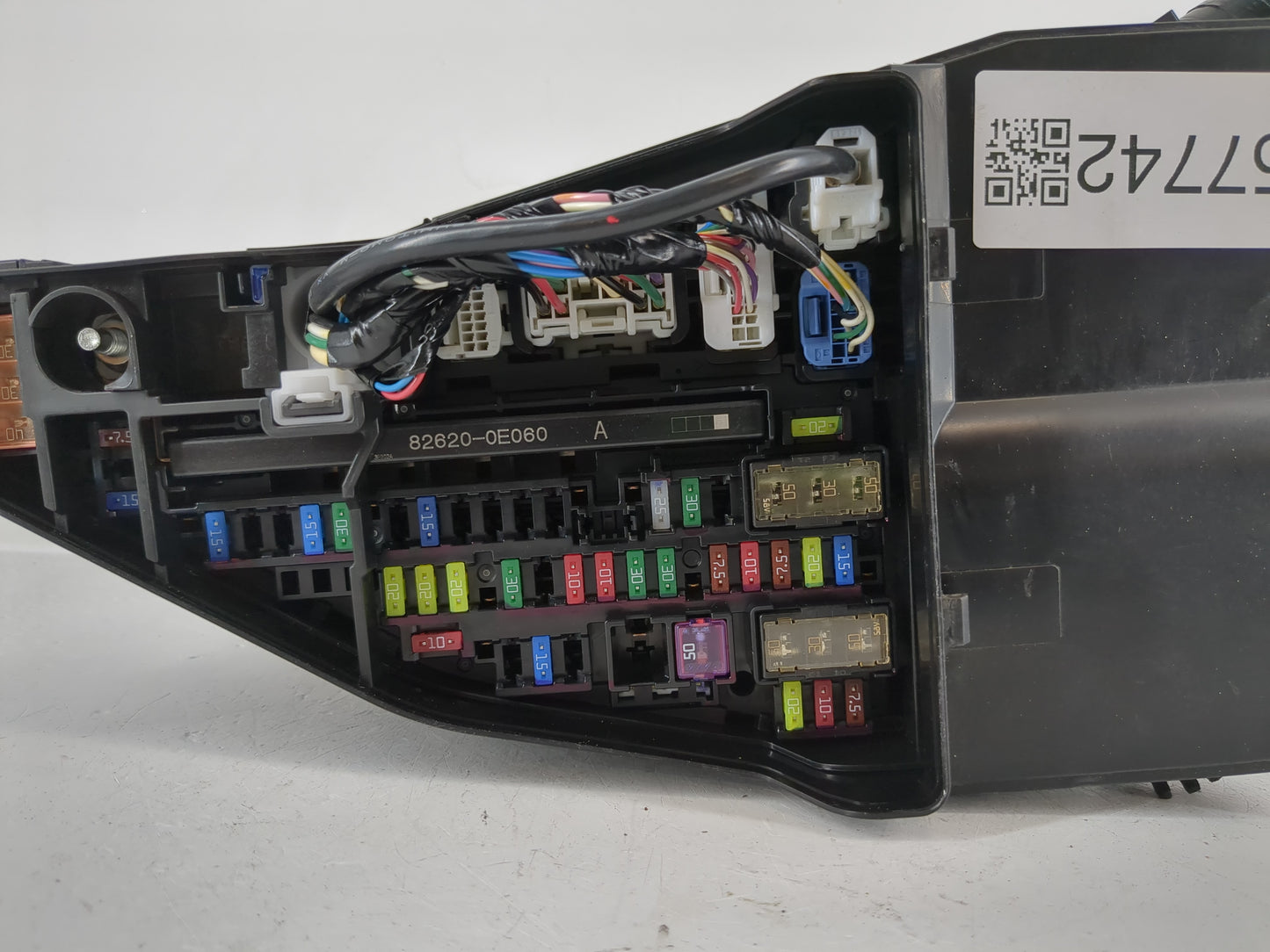 2020-2022 Toyota Highlander Fusebox Fuse Box Panel Relay Module P/N:82662-0E Fits Fits 2020 2021 2022 OEM Used Auto Parts - 