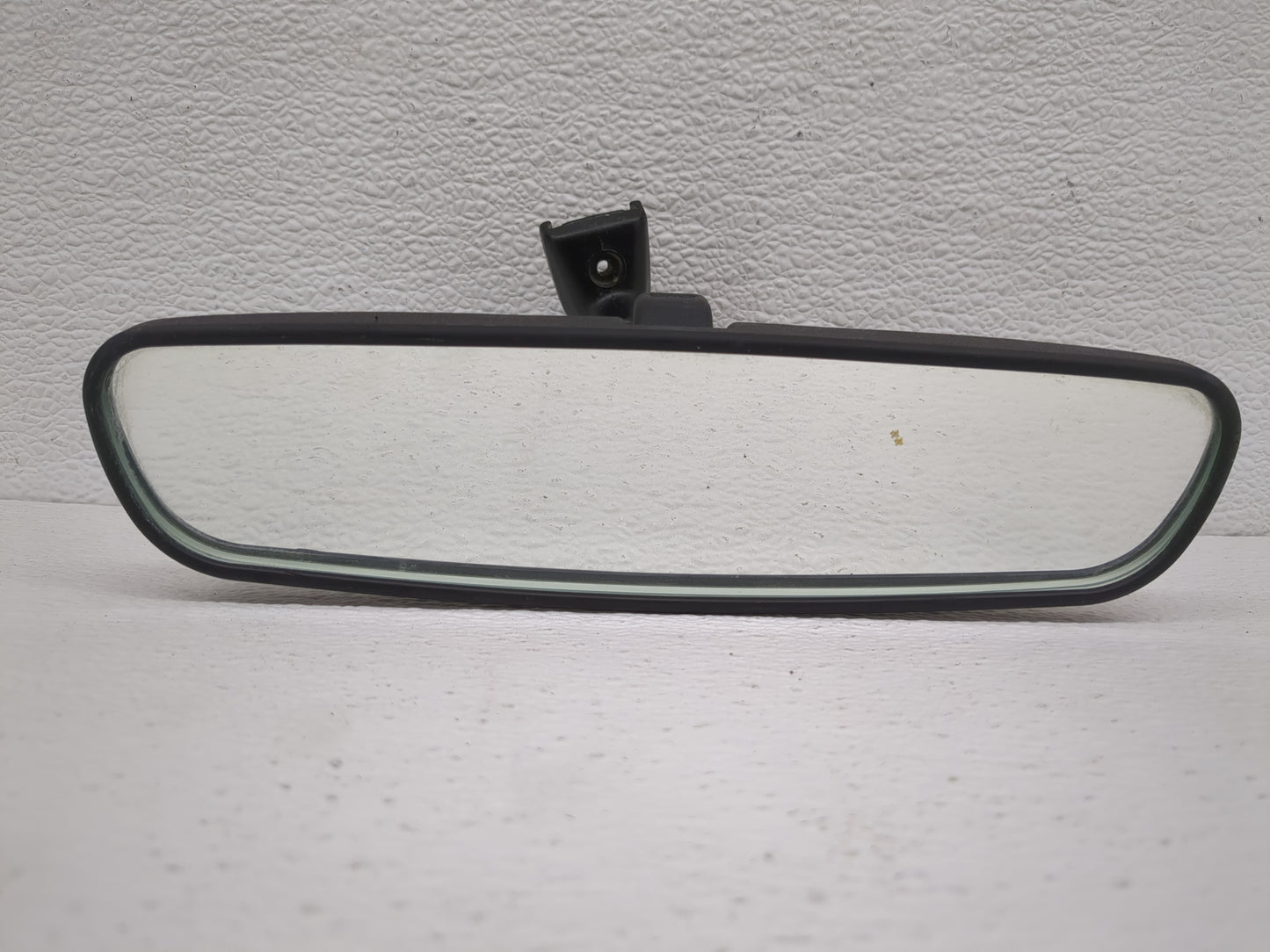 2024 Toyota Rav4 Interior Rear View Mirror Replacement OEM P/N:E11025617 E11015617, E11045617 Fits OEM Used Auto Parts - Oem