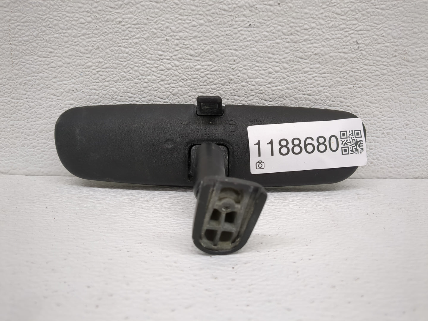 2024 Toyota Rav4 Interior Rear View Mirror Replacement OEM P/N:E11025617 E11015617, E11045617 Fits OEM Used Auto Parts - Oem