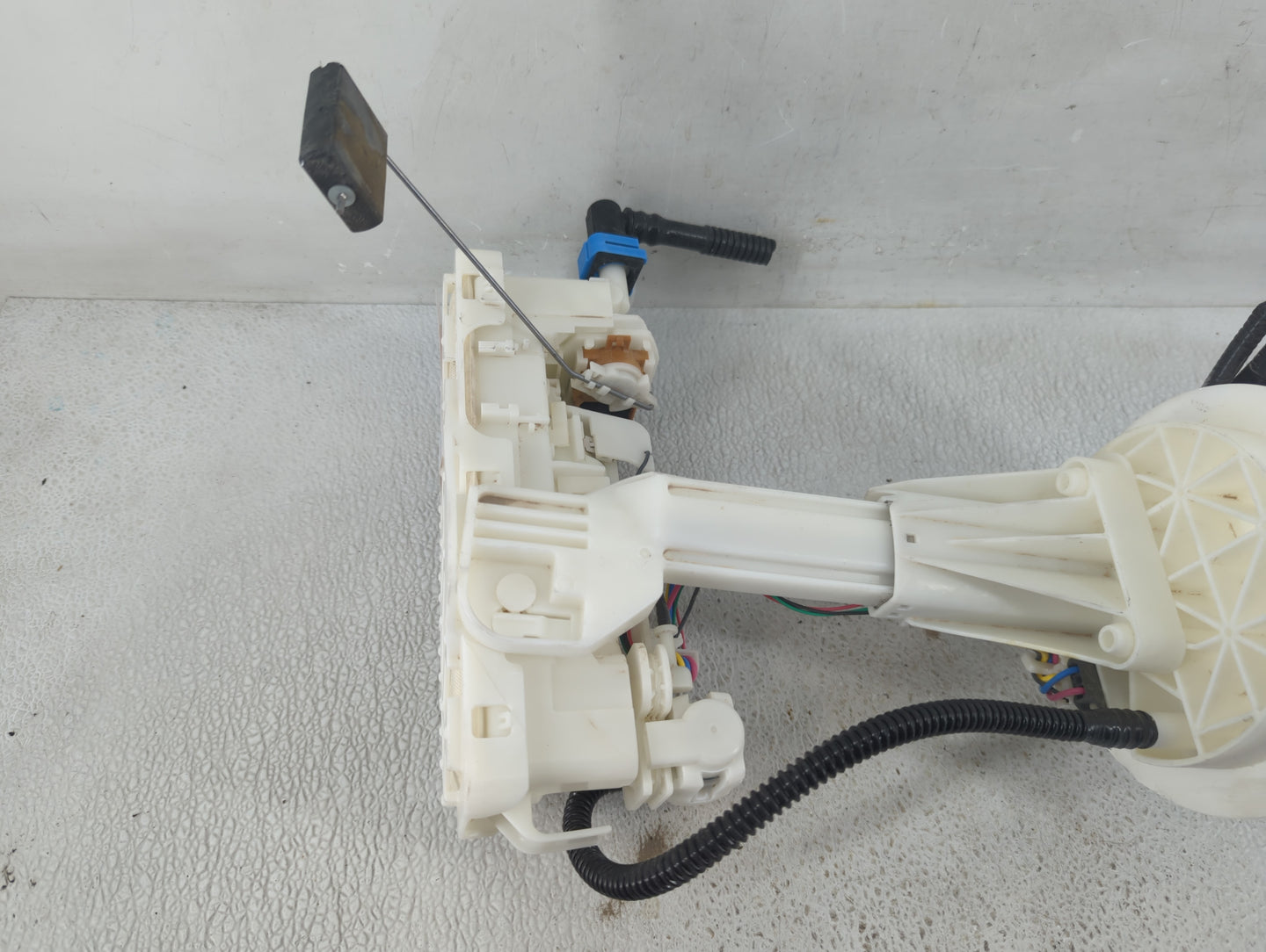 2019-2022 Toyota Rav4 Electrical Gas Fuel Pump Assembly - Oemusedautoparts1.com