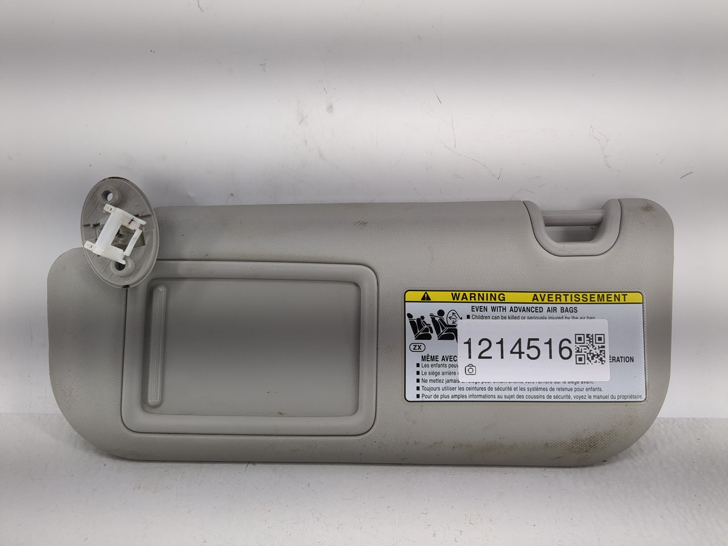 2019-2022 Toyota Rav4 Sun Visor Shade Replacement Driver Left Mirror Fits Fits 2019 2020 2021 2022 OEM Used Auto Parts - Oem
