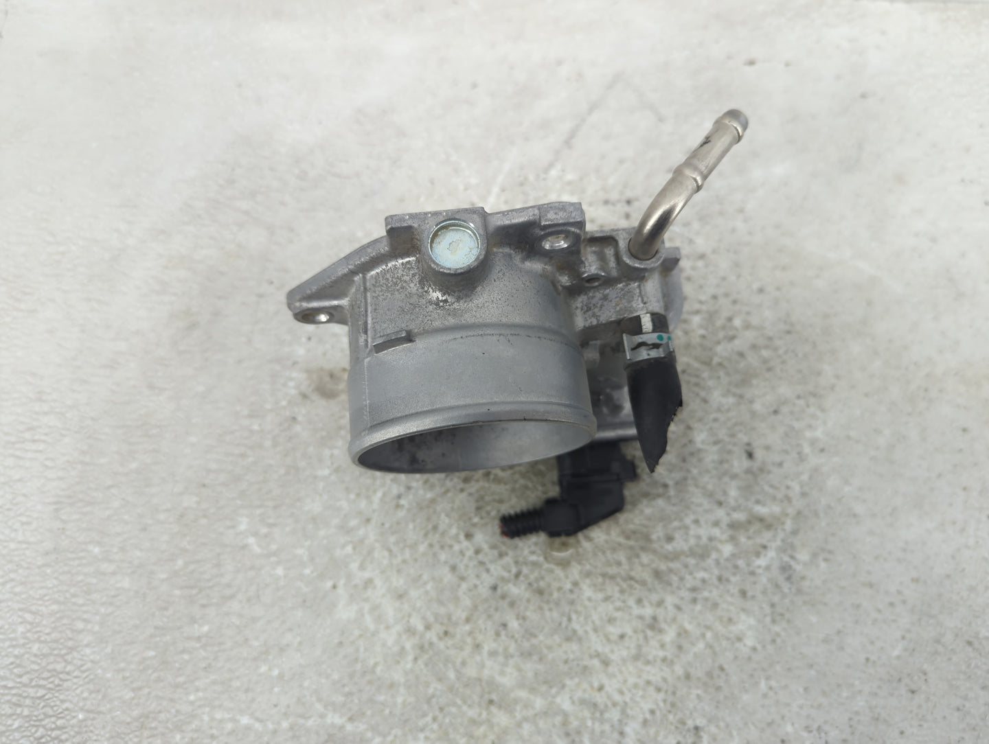 2019-2022 Toyota Rav4 Throttle Body P/N:22030-F0010 Fits Fits 2018 2019 2020 2021 2022 OEM Used Auto Parts - Oemusedautopart
