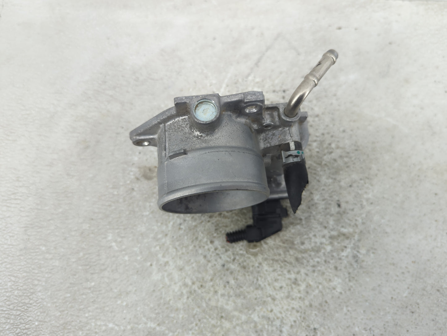2019-2022 Toyota Rav4 Throttle Body P/N:22030-F0010 Fits Fits 2018 2019 2020 2021 2022 OEM Used Auto Parts - Oemusedautopart